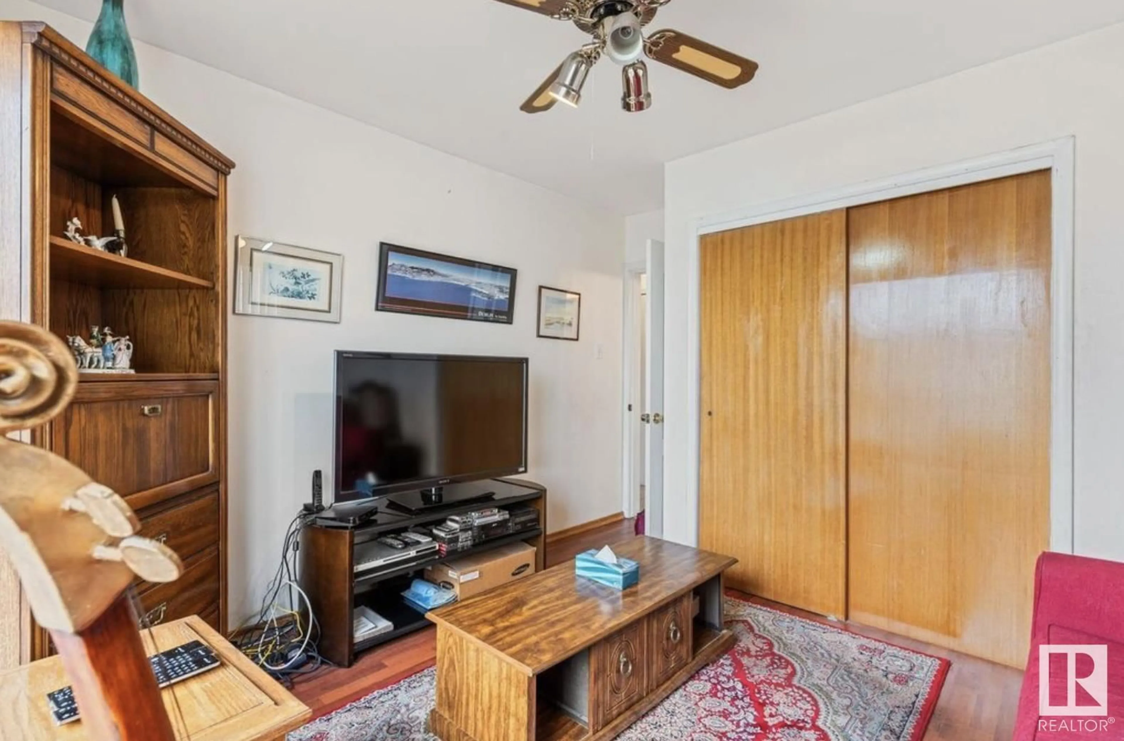 Unknown for 7803 130 AVENUE AVENUE, Edmonton Alberta T5C1Y4
