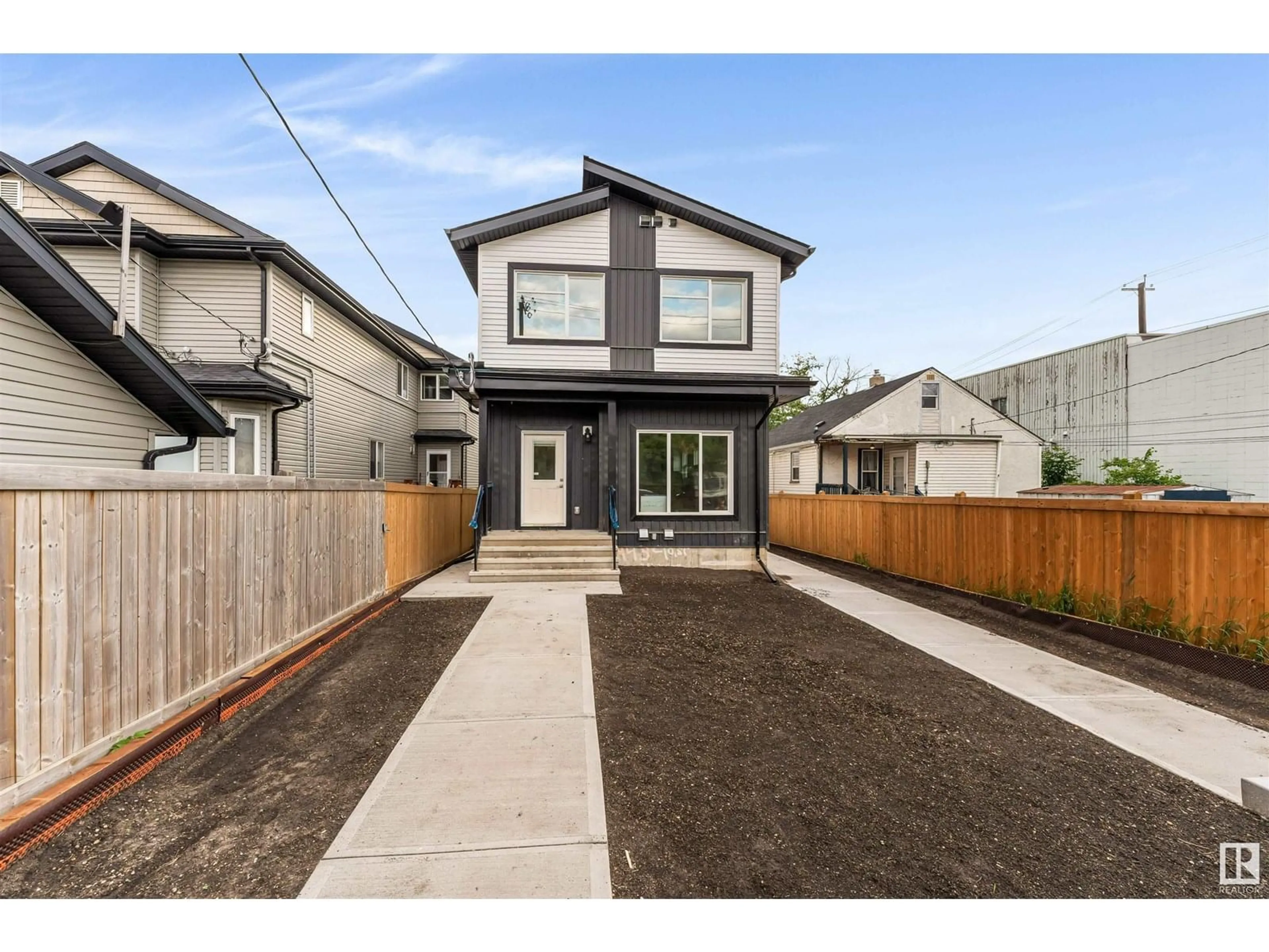 Unknown for 11445 101 ST, Edmonton Alberta T5G2A9
