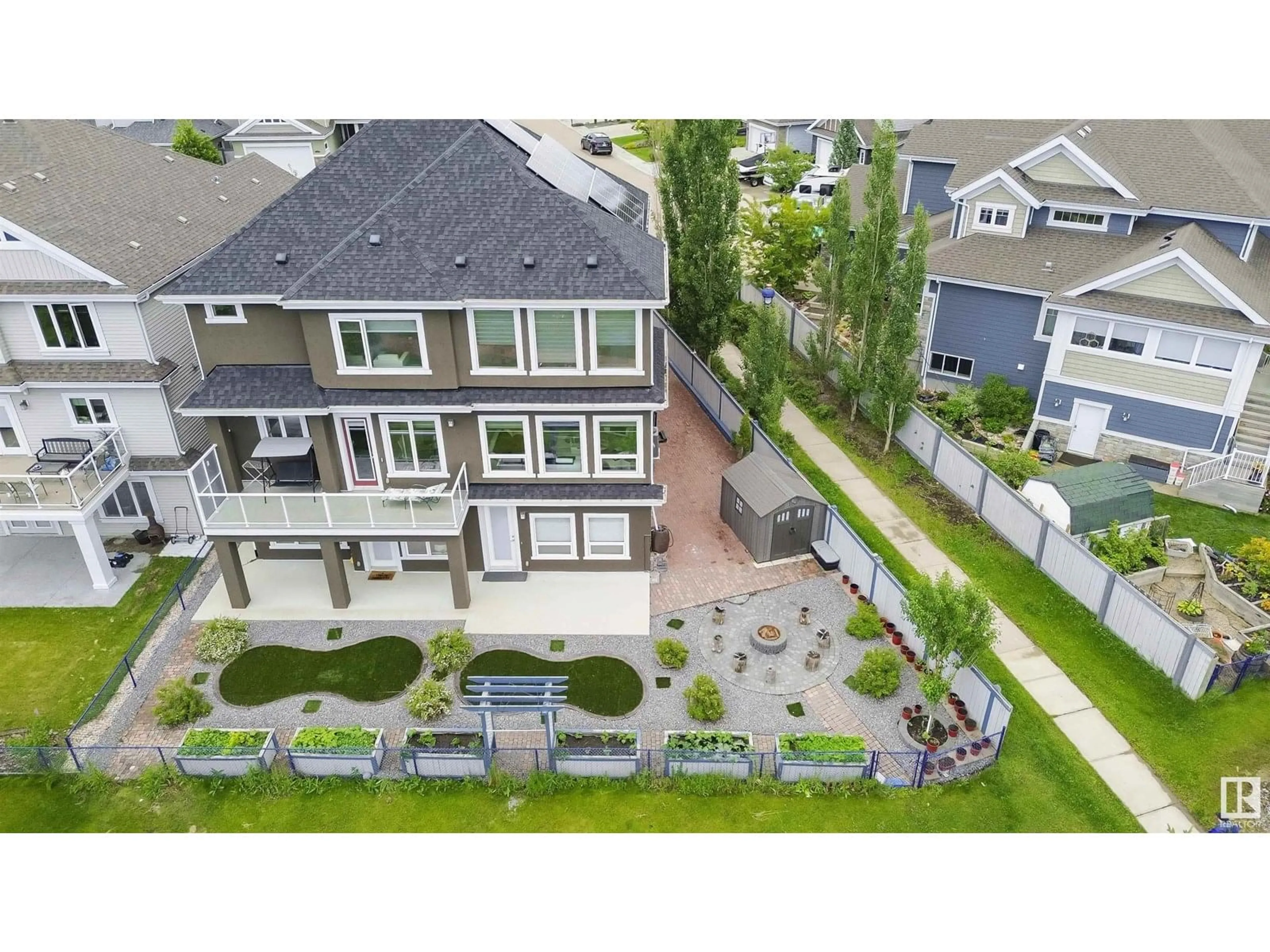 A pic from outside/outdoor area/front of a property/back of a property/a pic from drone, unknown for 2242 90A ST, Edmonton Alberta T6X0Z9