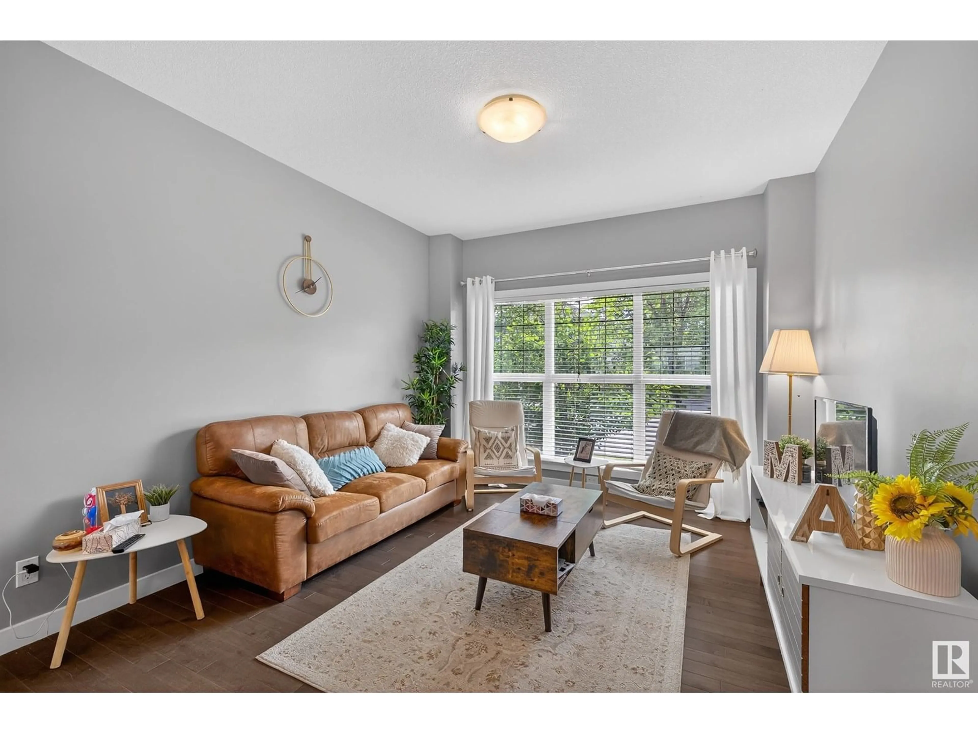 Living room with furniture, unknown for 3112 PAISLEY RD, Edmonton Alberta T6W1A3