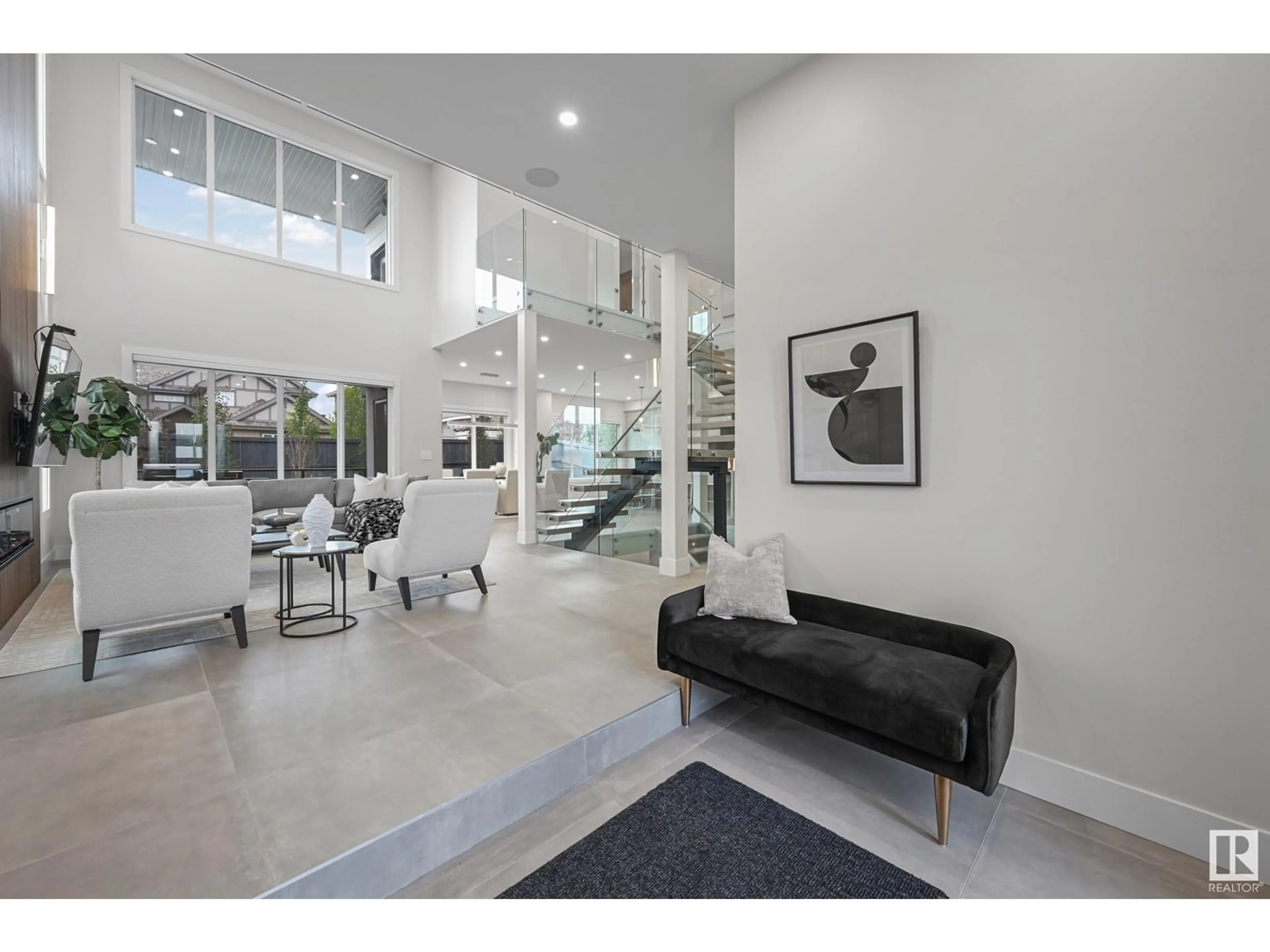 Indoor foyer for 5121 WOOLSEY LINK, Edmonton Alberta T6W2C1