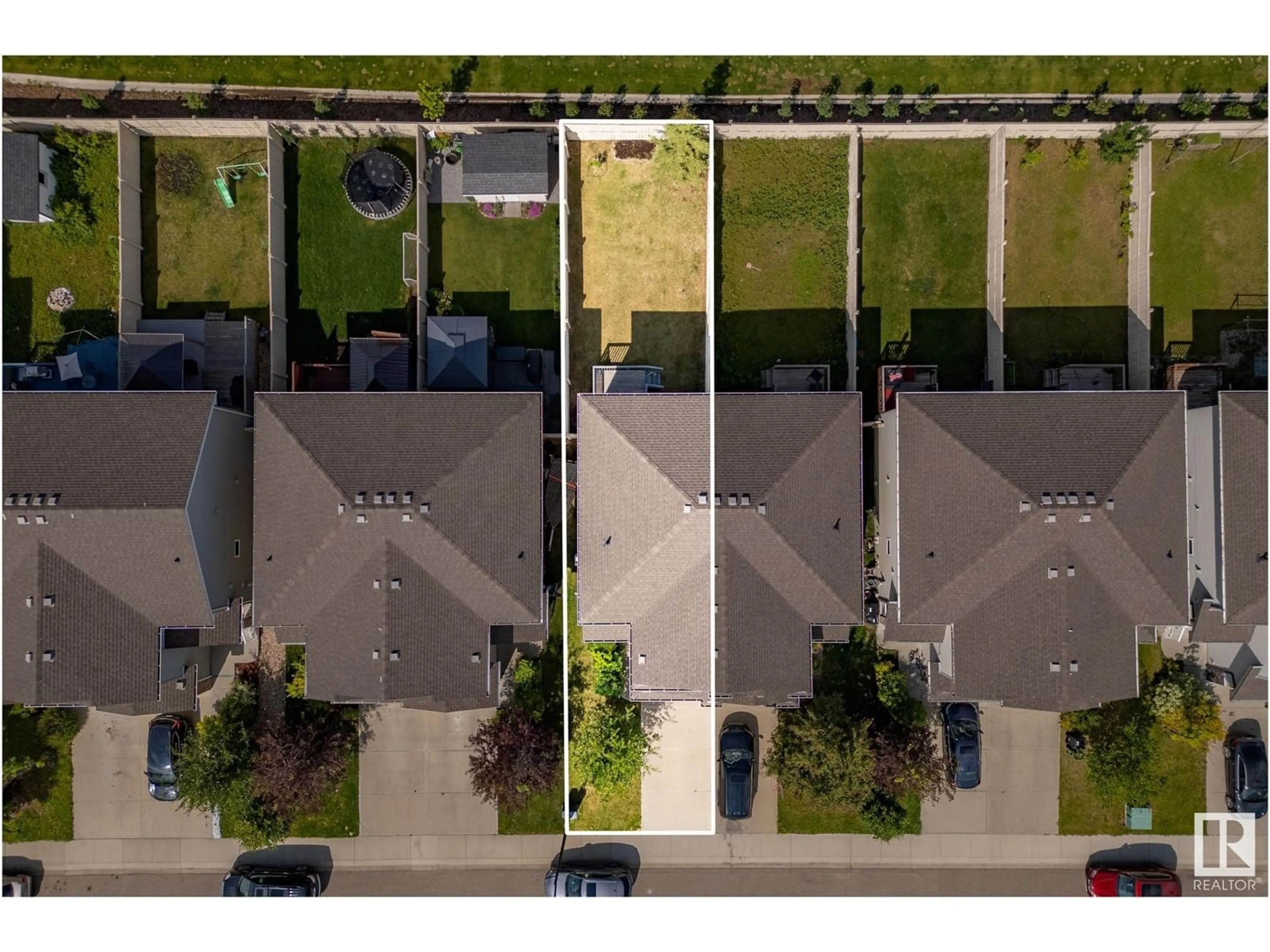 A pic from outside/outdoor area/front of a property/back of a property/a pic from drone, street for SW - 1022 162 ST, Edmonton Alberta T6W2L1