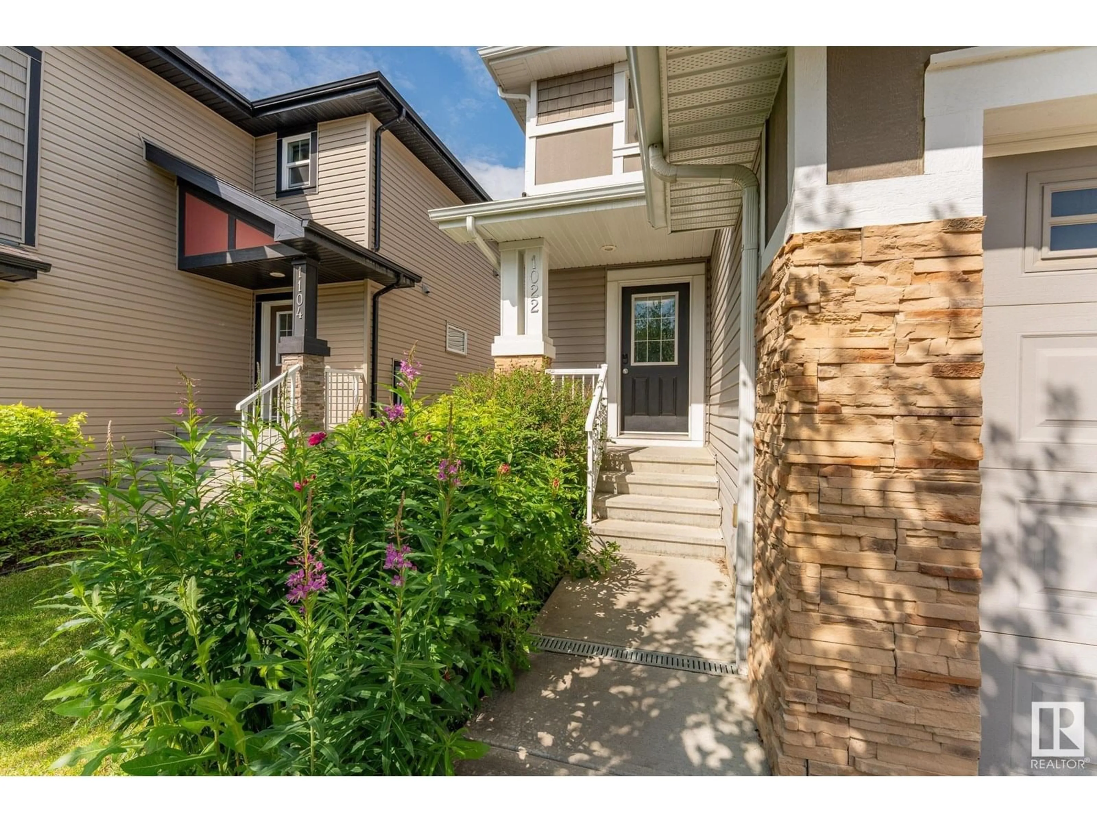 Unknown for SW - 1022 162 ST, Edmonton Alberta T6W2L1