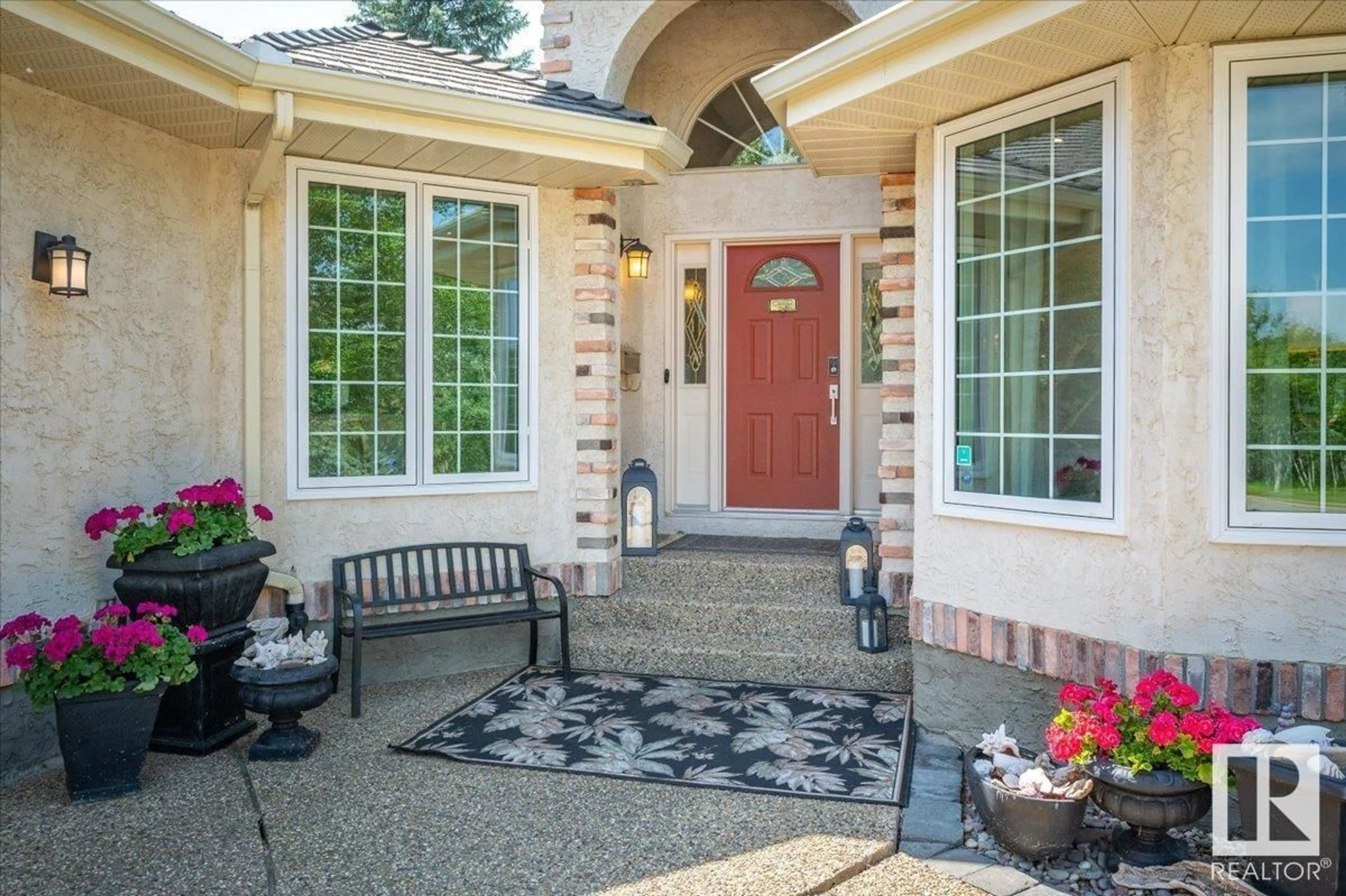 Indoor entryway for 234 OMAND DR, Edmonton Alberta T6R1L3