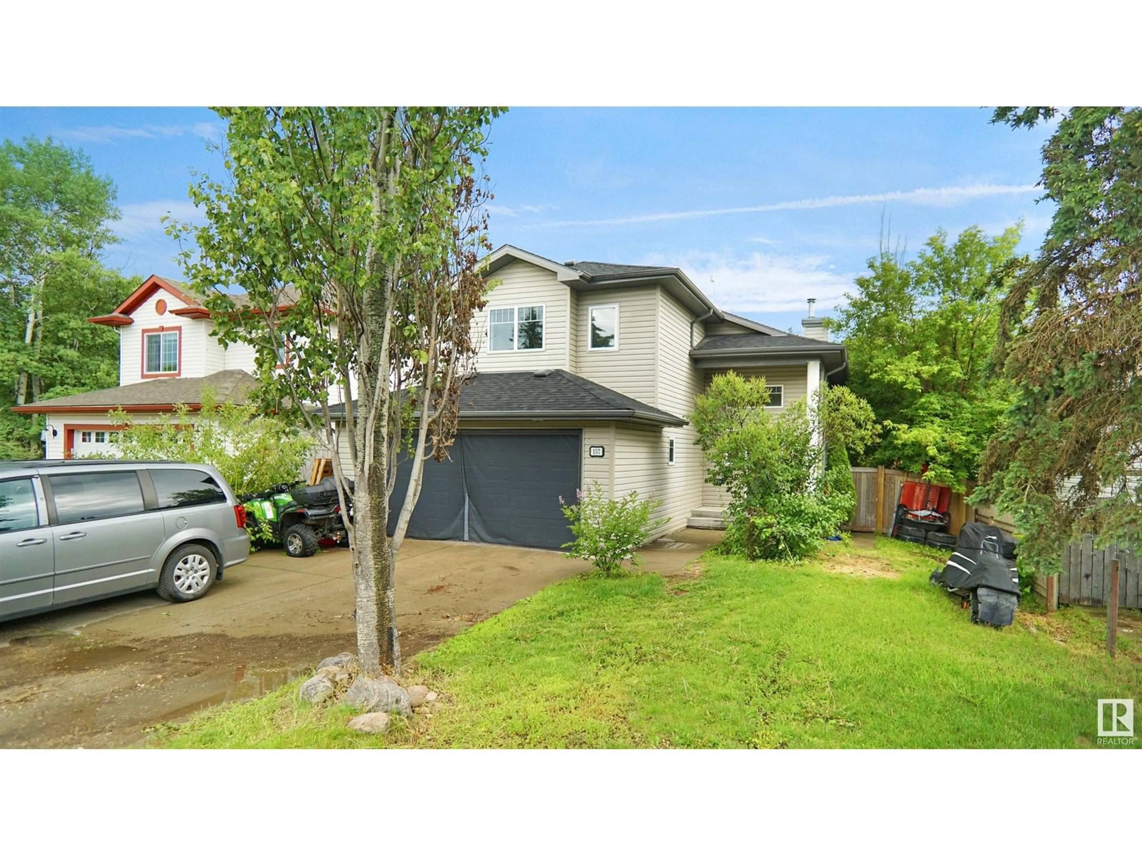 A pic from outside/outdoor area/front of a property/back of a property/a pic from drone, street for 157 SOUTH COOKING LAKE RD, Rural Strathcona County Alberta T8E1J1