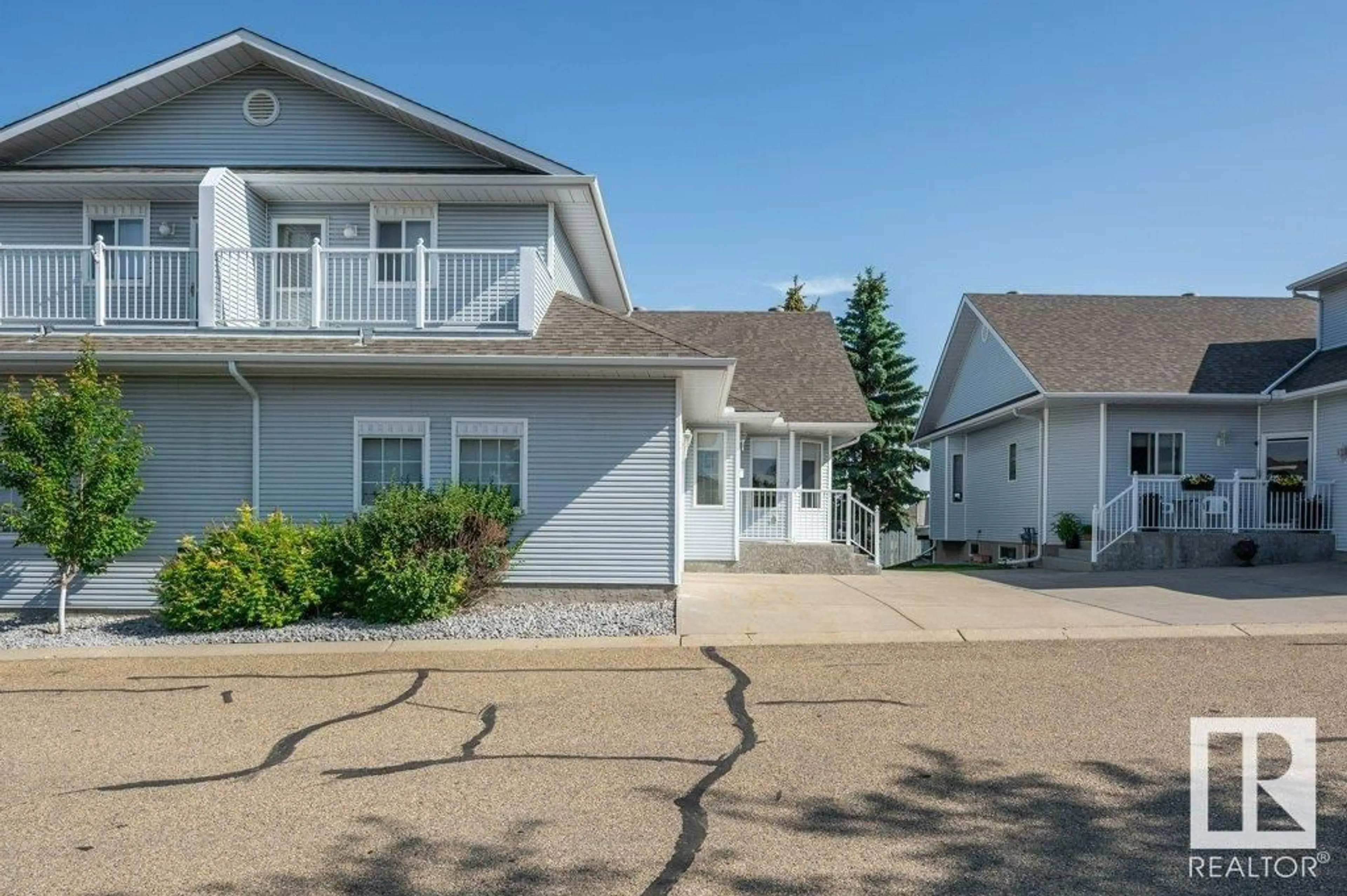 Patio, street for 65 - 10 CRANFORD DR, Sherwood Park Alberta T8H1W5