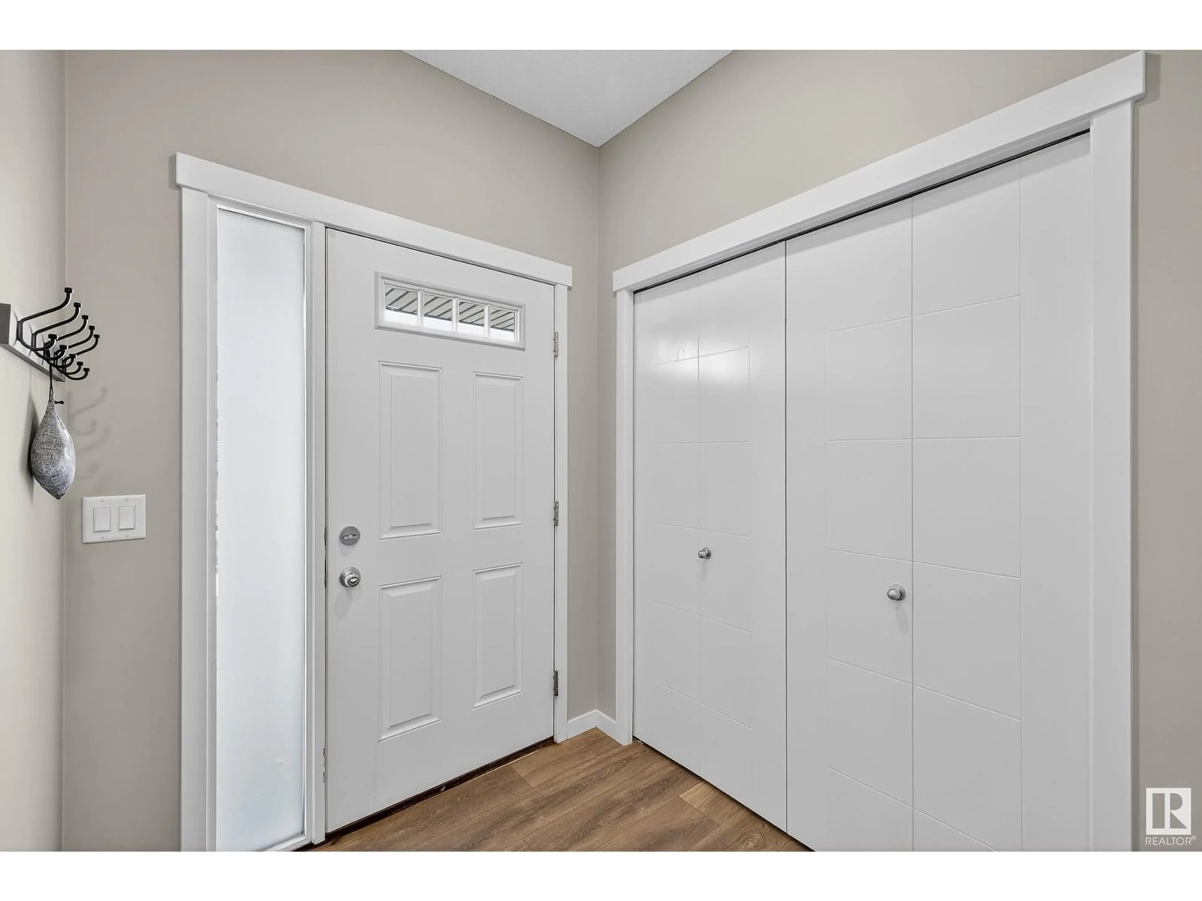 Indoor entryway for SW - 4438 ANNETT CM, Edmonton Alberta T6W2V9