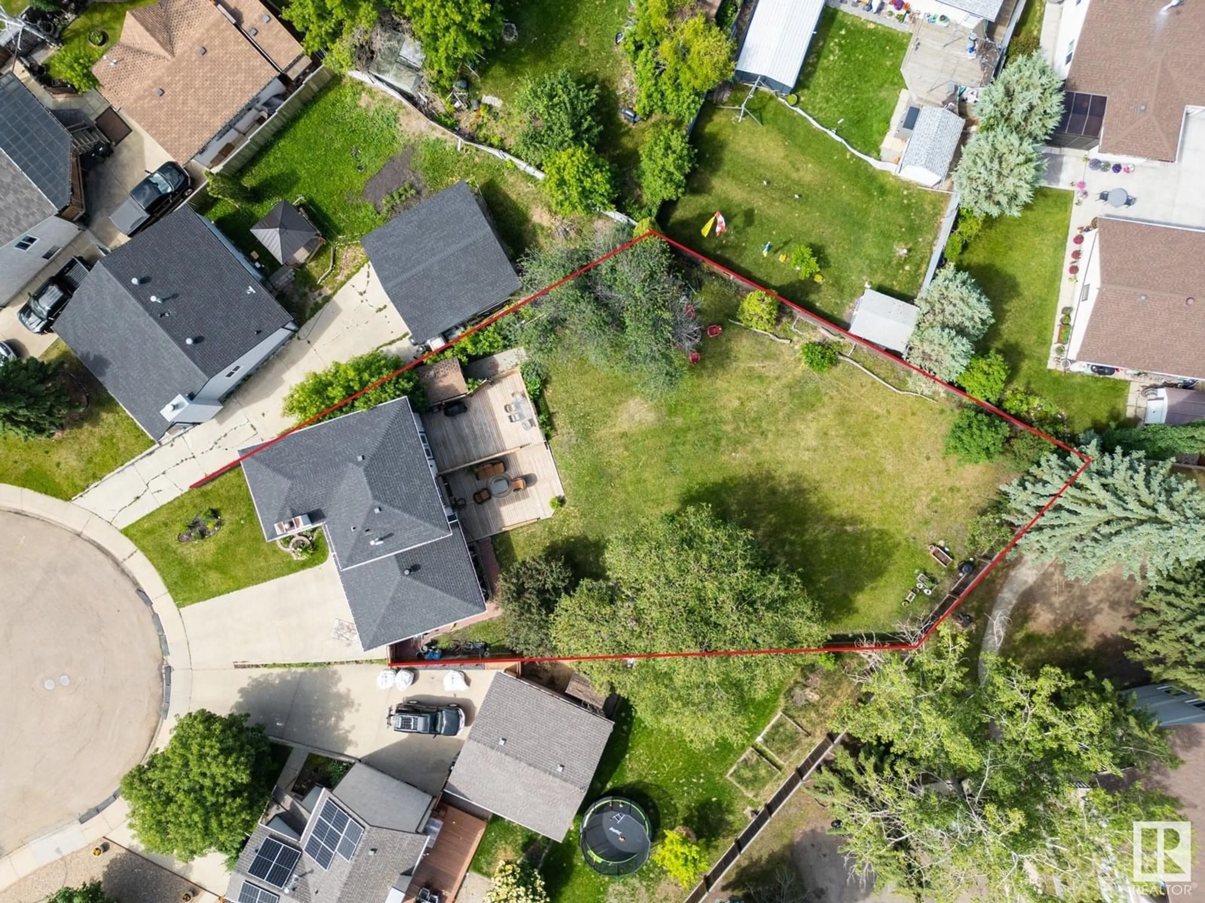 A pic from outside/outdoor area/front of a property/back of a property/a pic from drone, street for 14544 20 ST, Edmonton Alberta T5Y1V7