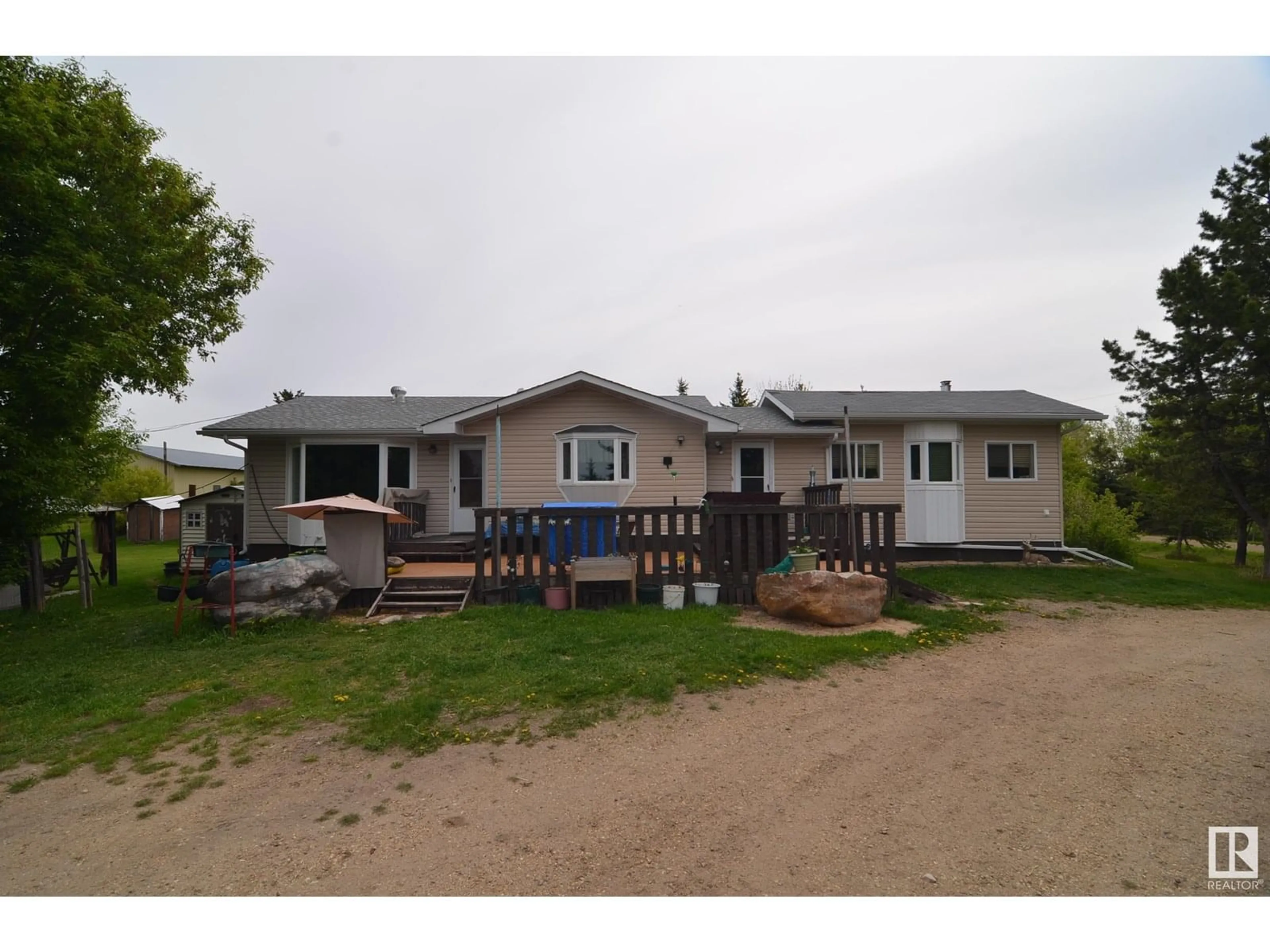 A pic from outside/outdoor area/front of a property/back of a property/a pic from drone, street for 4230 TWP RD 580, Rural Barrhead County Alberta T7N1N4