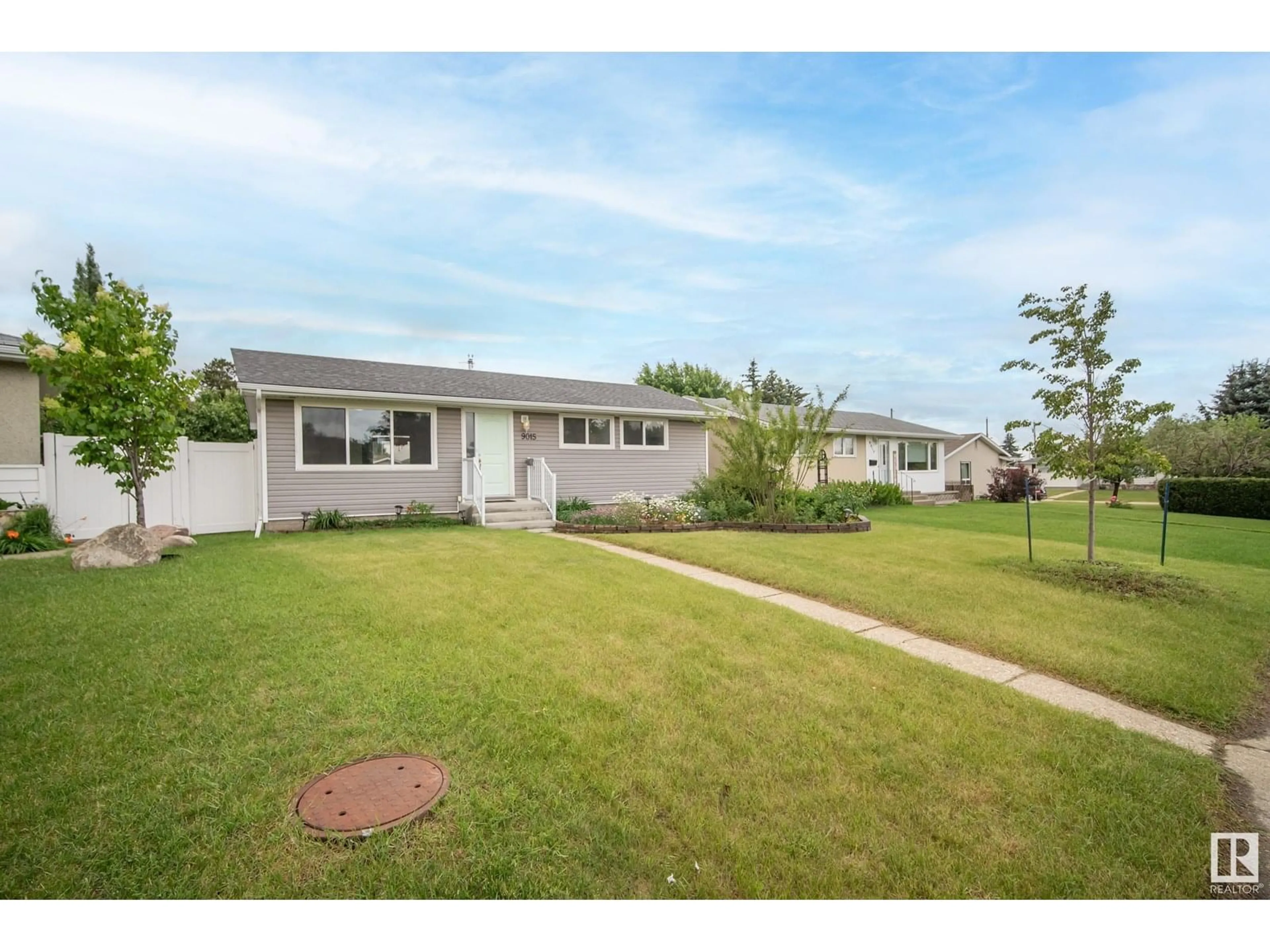 Unknown for 9015 135A AV, Edmonton Alberta T5E1S2