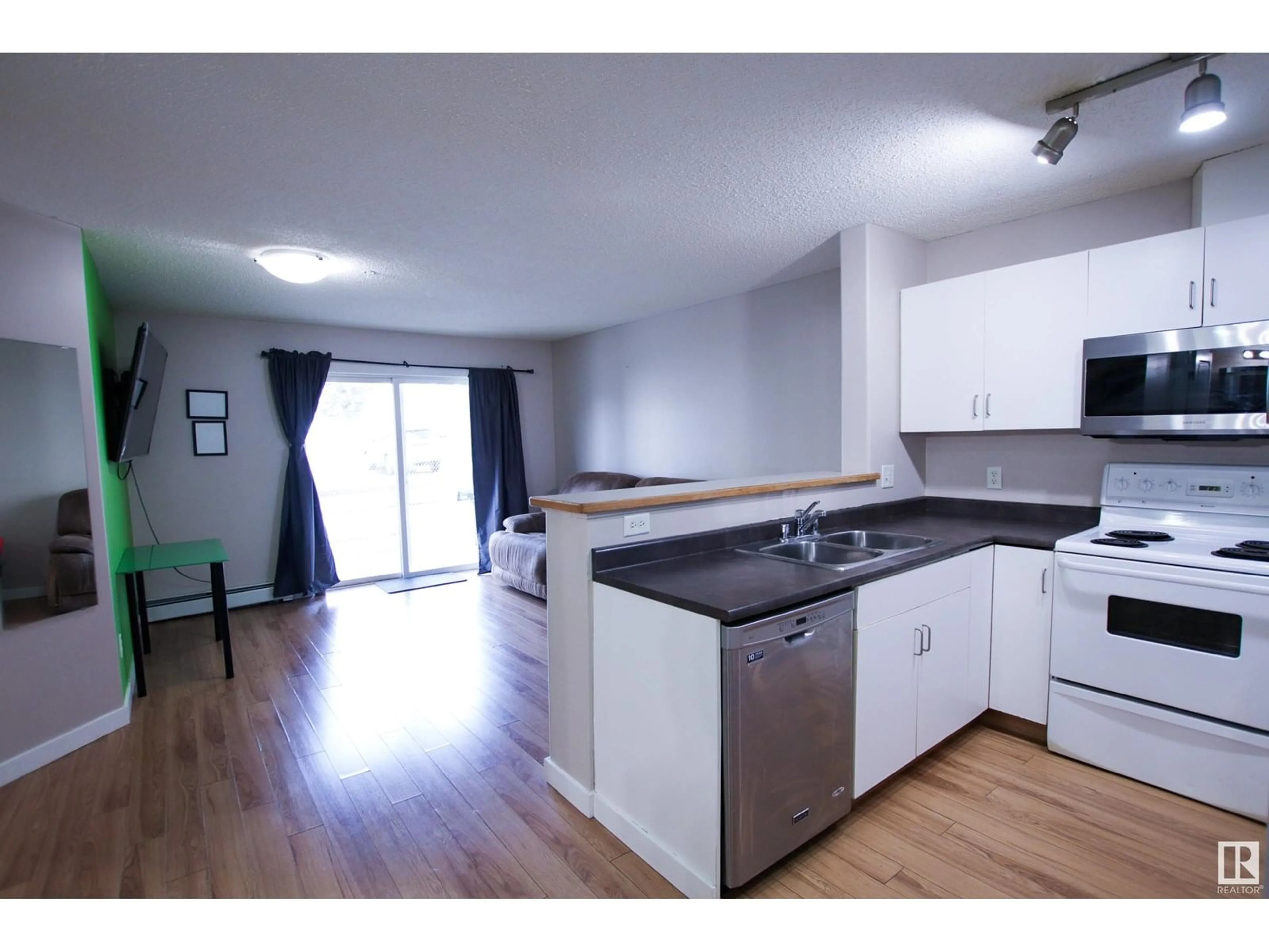 Unknown for #104 - 14708 50 ST, Edmonton Alberta T5A5G9