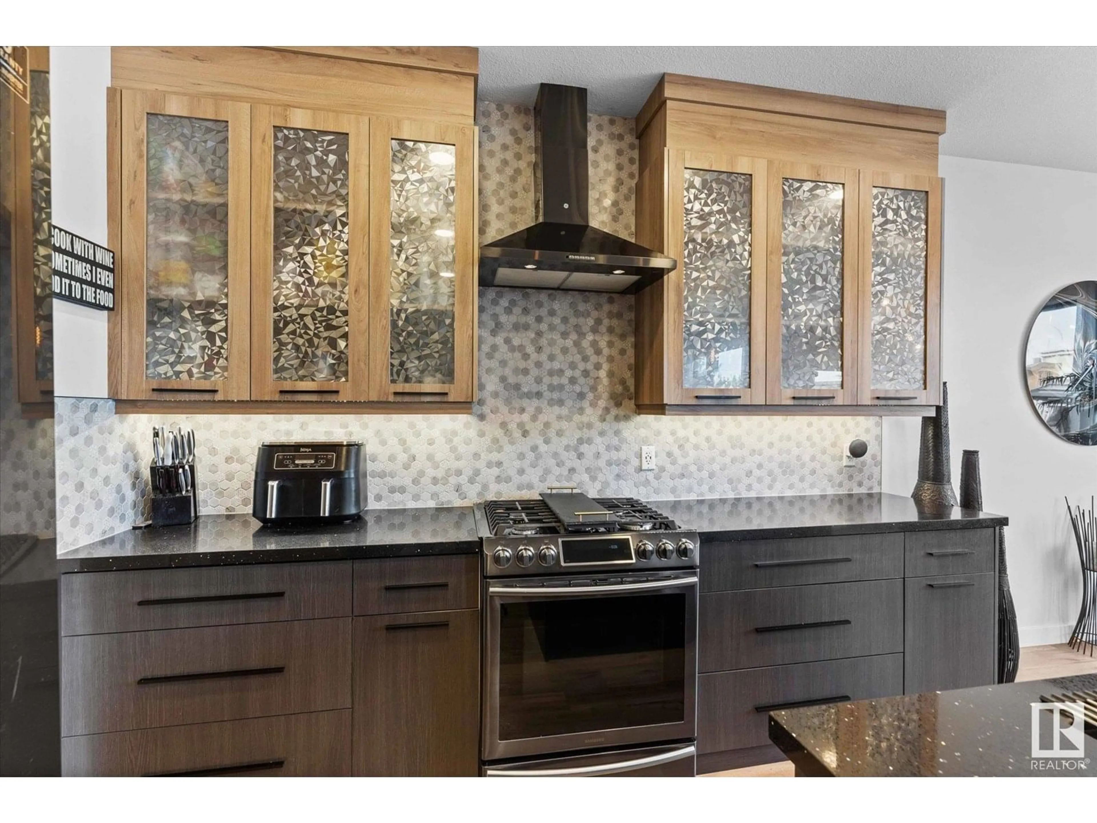 Contemporary kitchen, ceramic/tile floor for 9 BRUNSWYCK CR, Spruce Grove Alberta T7X0Y9