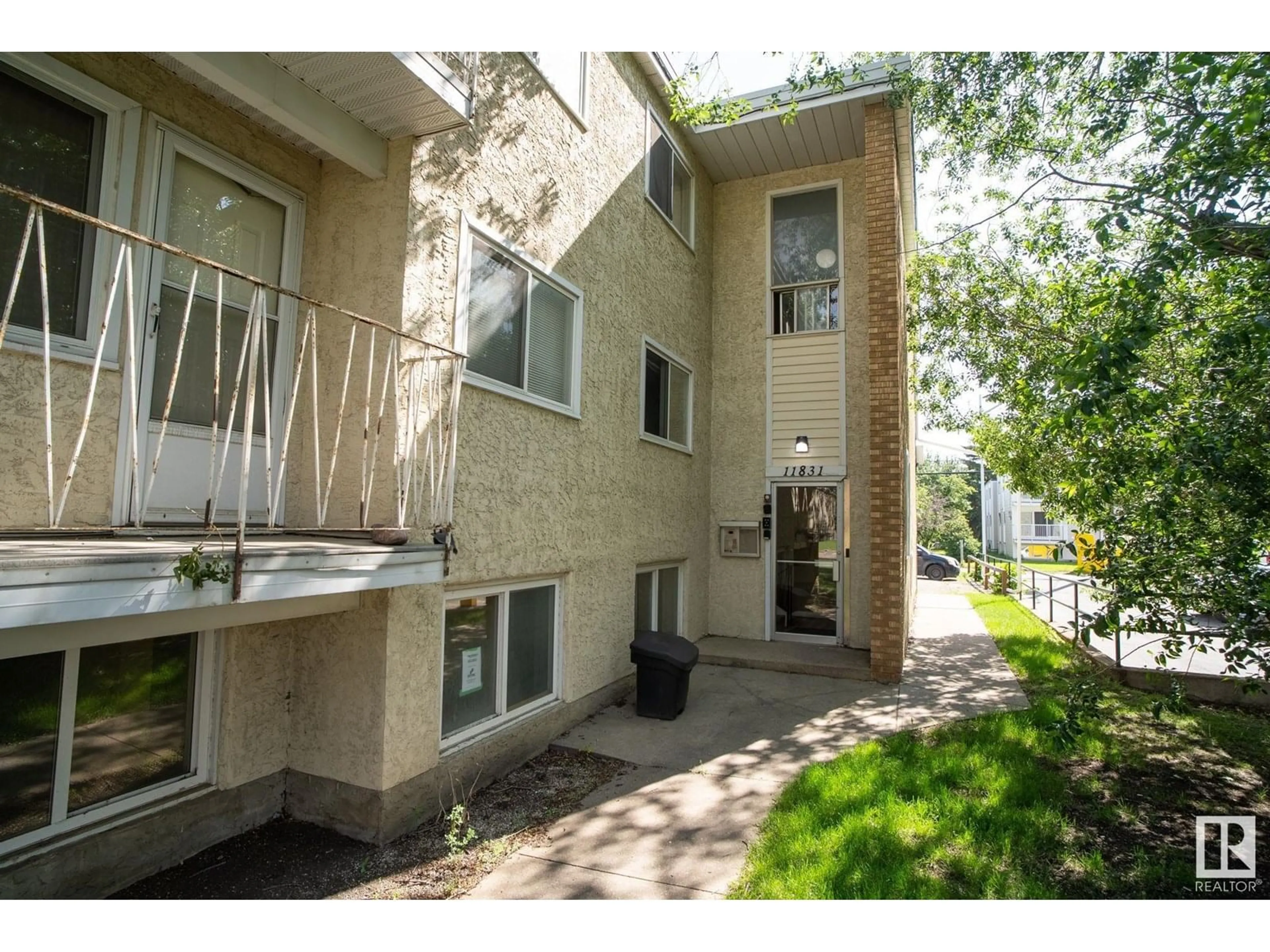 Unknown for #101 - 11831 106 ST, Edmonton Alberta T5G2R2