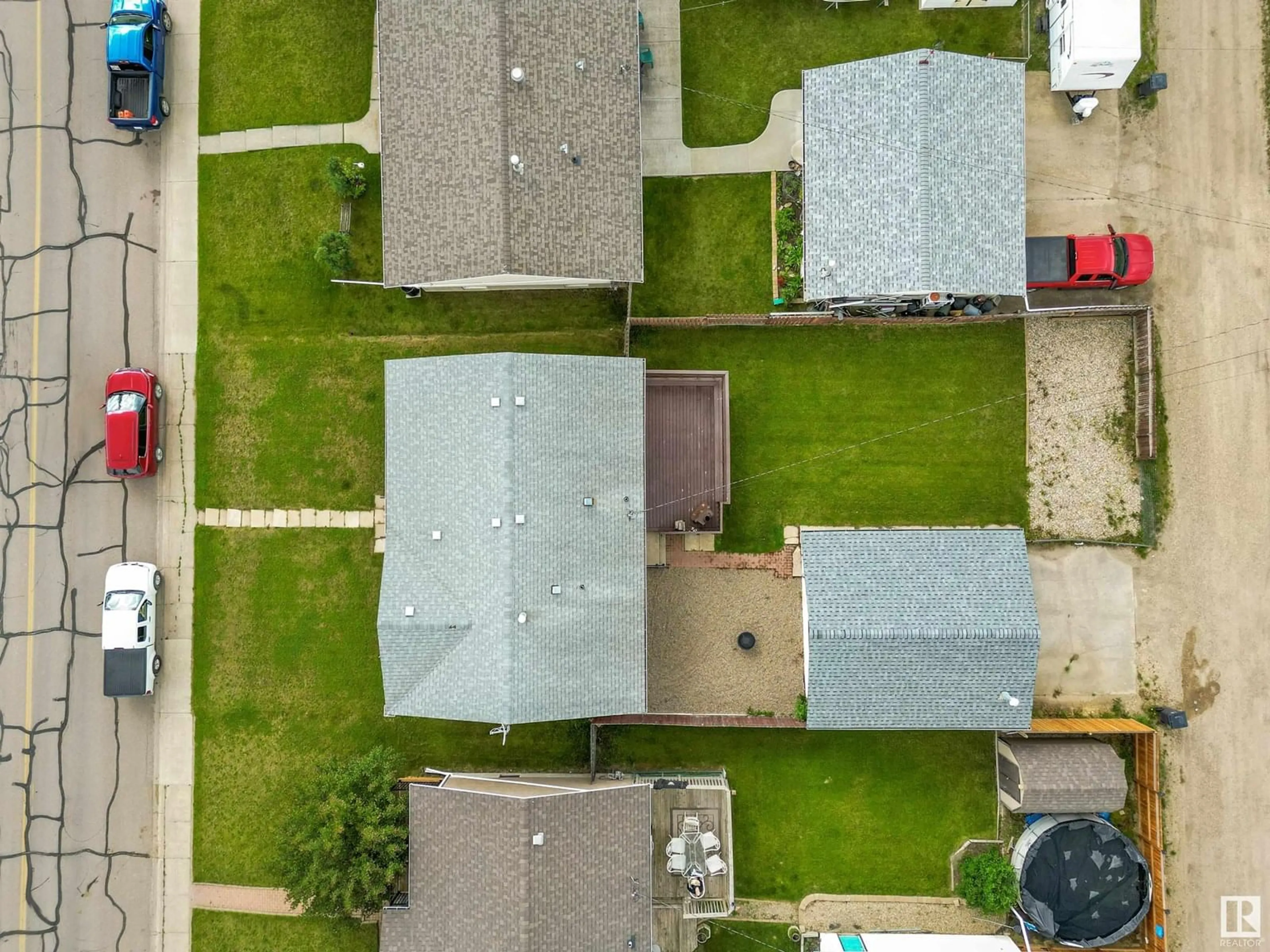 A pic from outside/outdoor area/front of a property/back of a property/a pic from drone, street for 5512 45 AVENUE, Drayton Valley Alberta T7A1K3