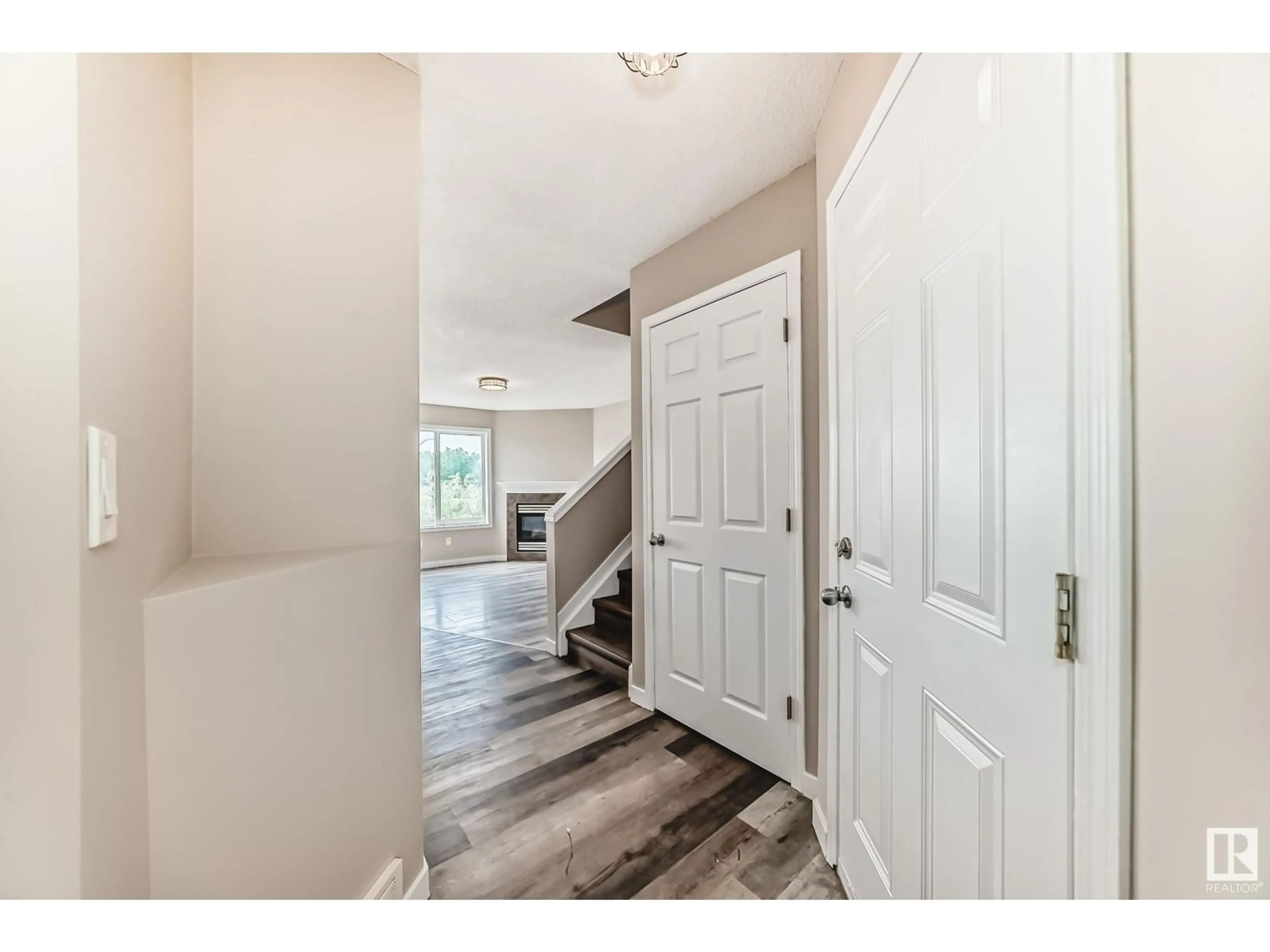 Indoor entryway for #54 - 5001 62 ST, Beaumont Alberta T4X1T6