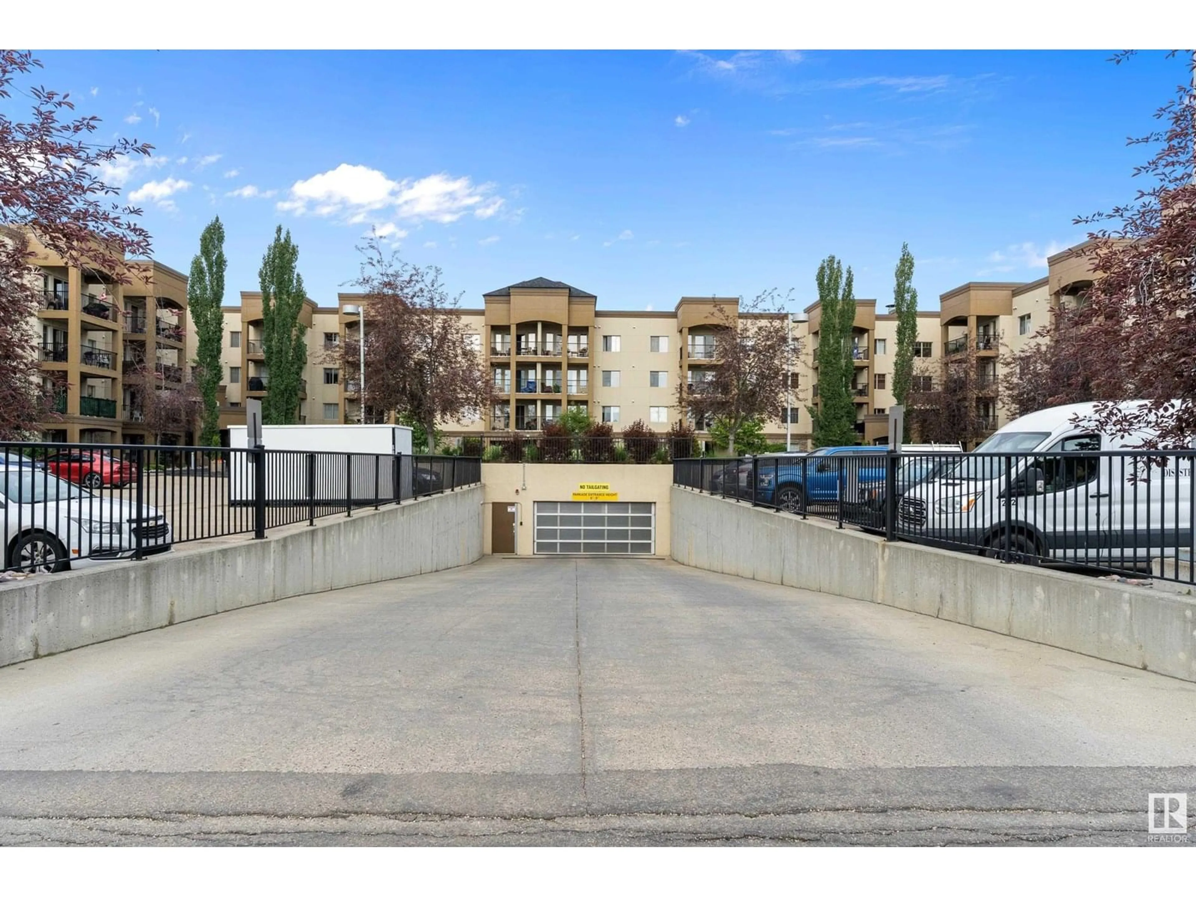 Unknown for 407 - 400 PALISADES WY, Sherwood Park Alberta T8H0H4