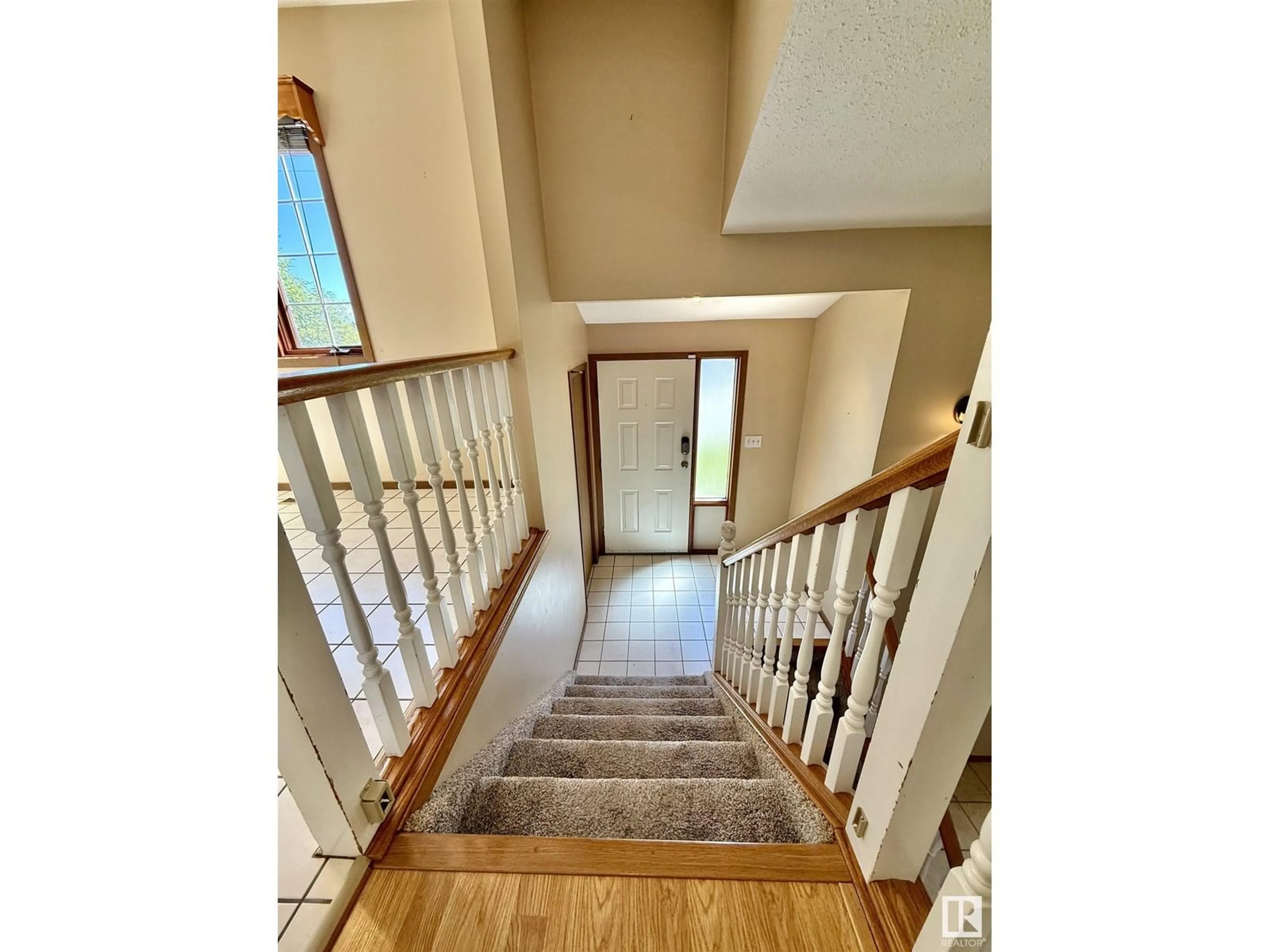 Stairs for 1203 12 ST, Cold Lake Alberta T9M1J4
