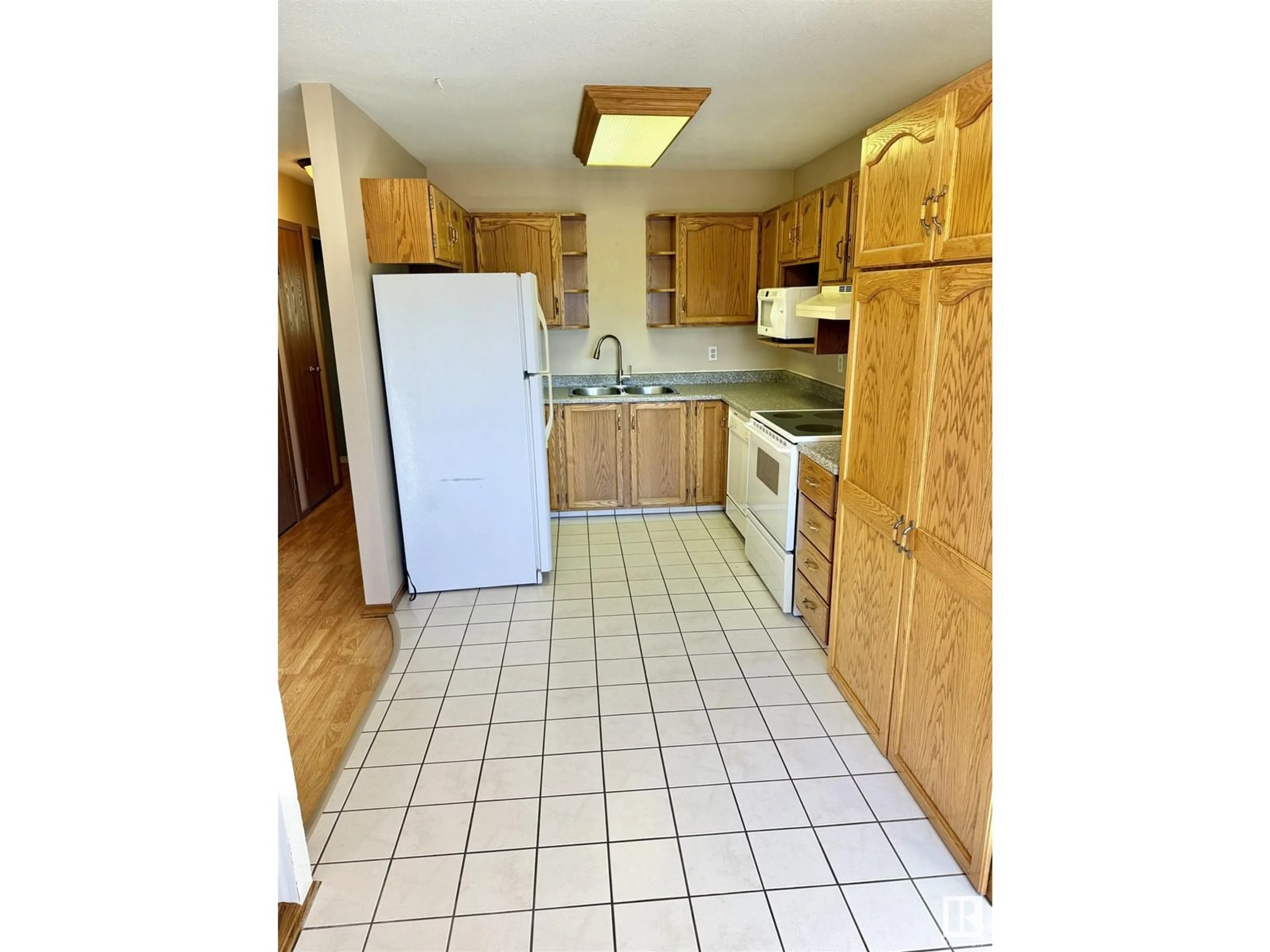 Standard kitchen, unknown for 1203 12 ST, Cold Lake Alberta T9M1J4