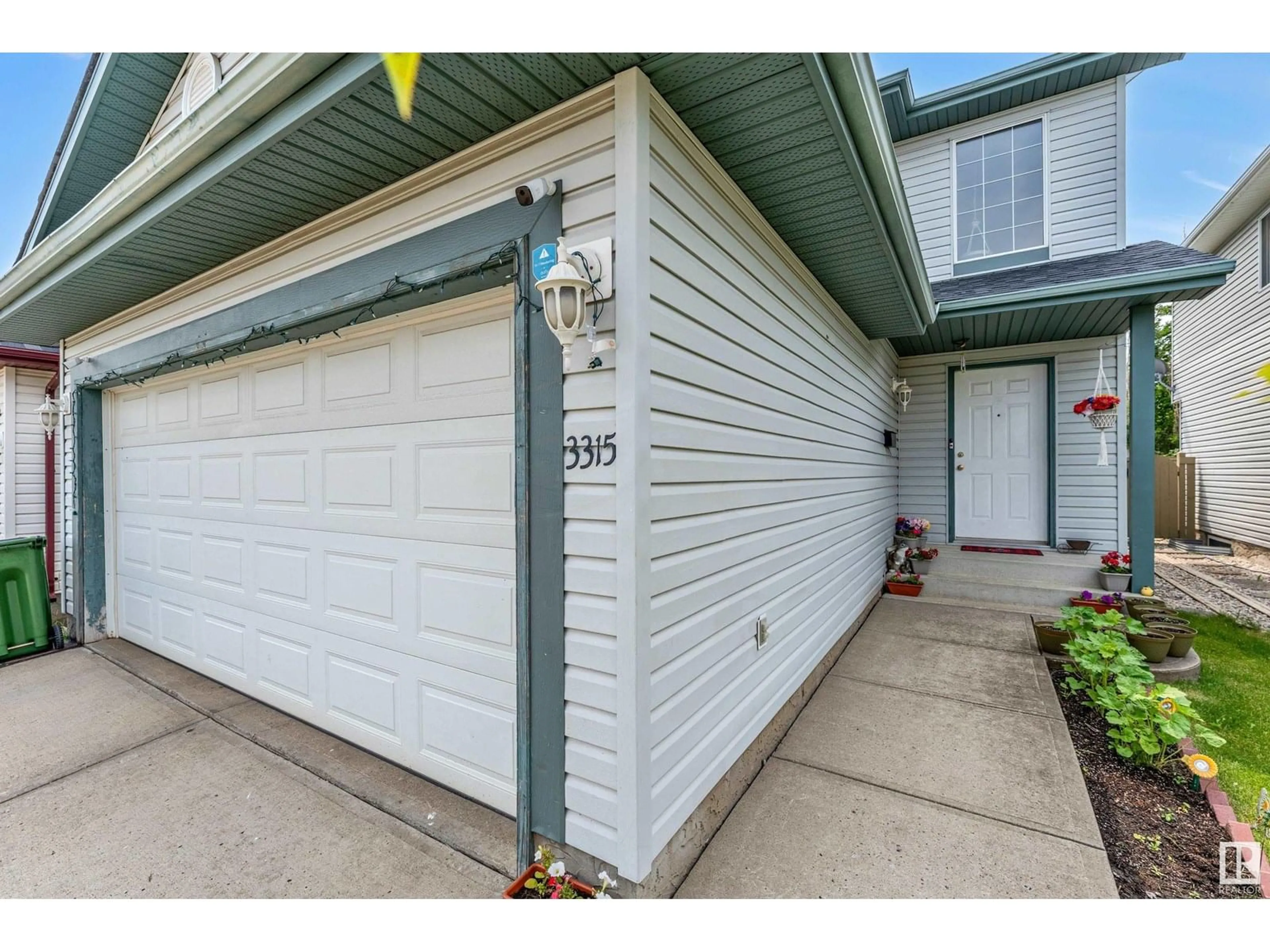 Unknown for NW - 3315 27 AV, Edmonton Alberta T6T1P7