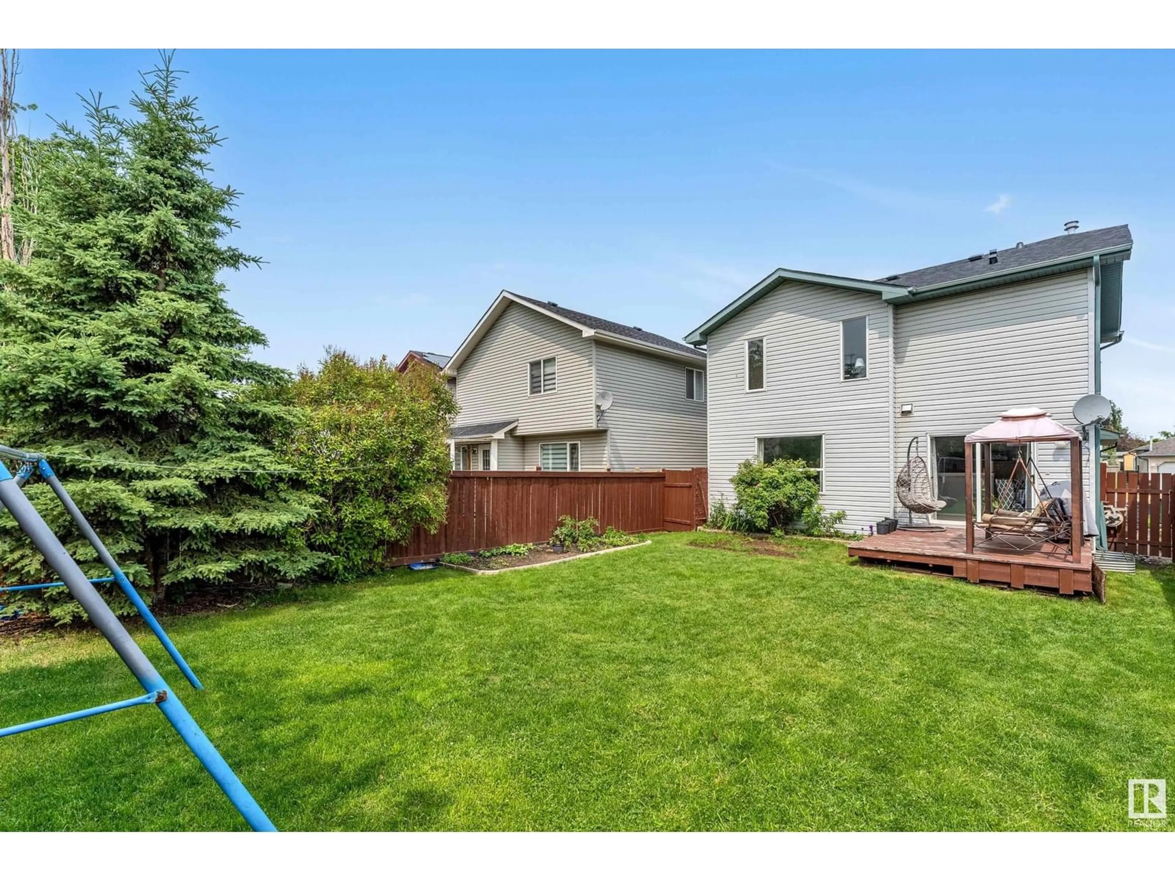 Patio, street for NW - 3315 27 AV, Edmonton Alberta T6T1P7