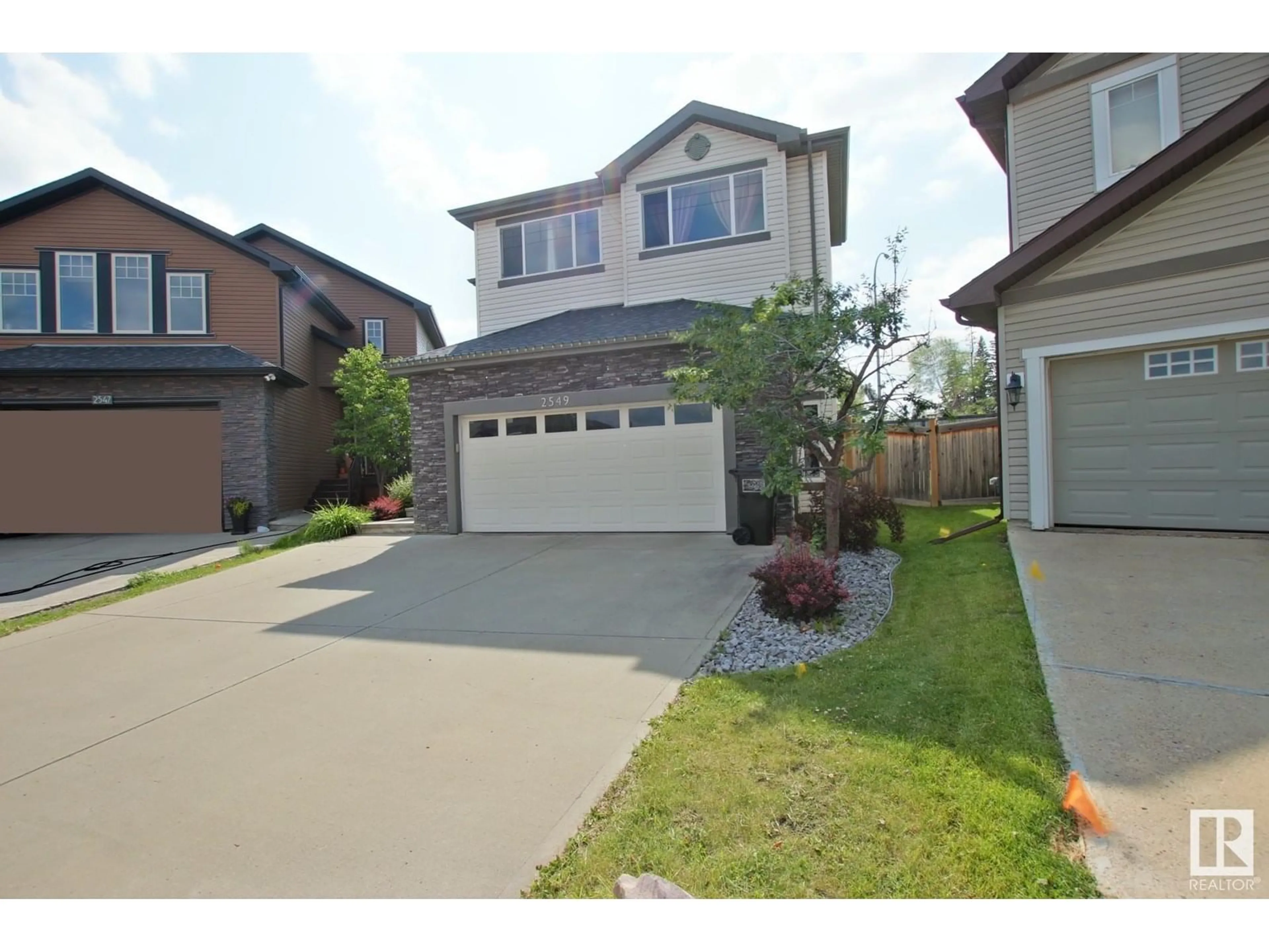 A pic from outside/outdoor area/front of a property/back of a property/a pic from drone, street for 2549 BELL CO SW, Edmonton Alberta T6W1J9