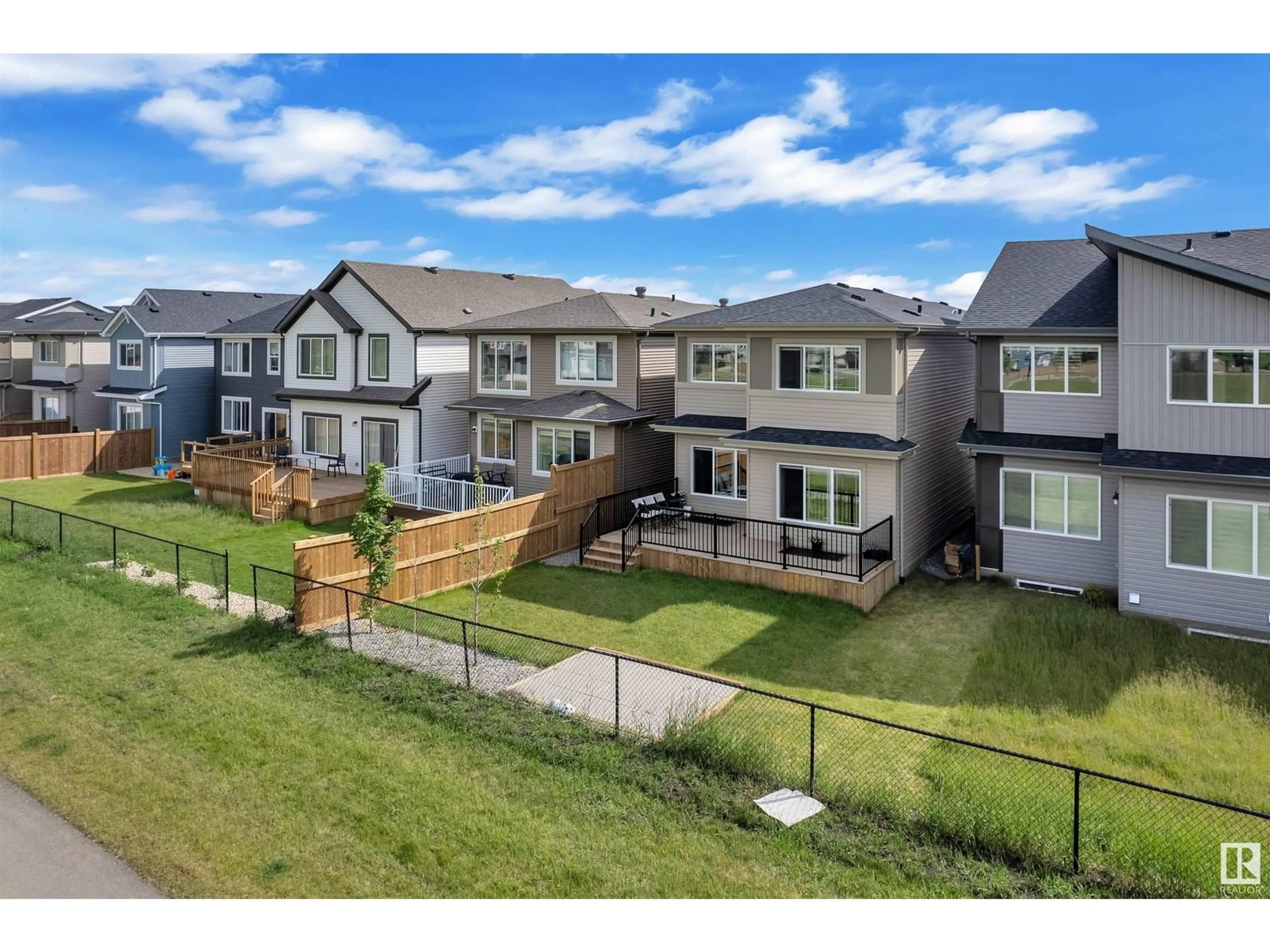 A pic from outside/outdoor area/front of a property/back of a property/a pic from drone, mountain view for 15640 18 AV, Edmonton Alberta T6W5C2