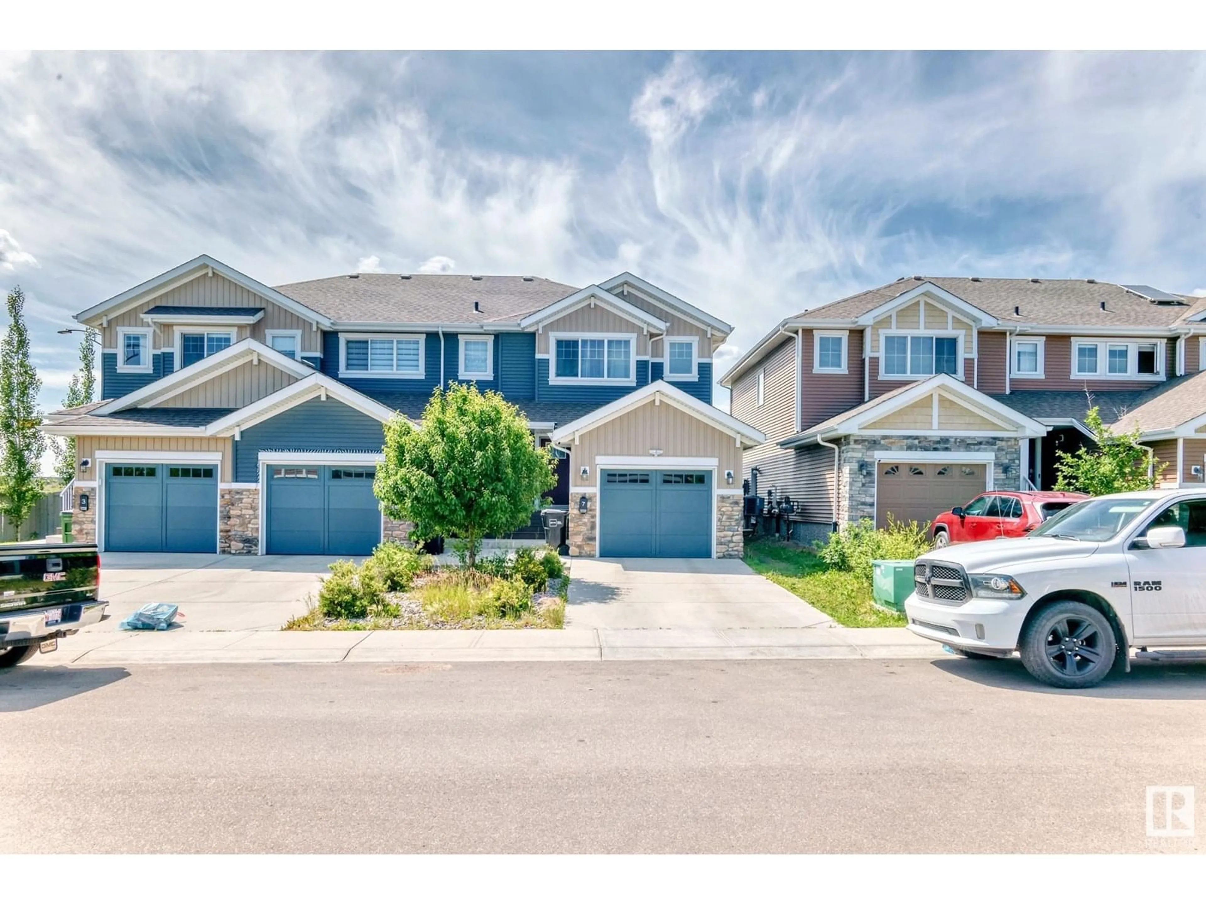 A pic from outside/outdoor area/front of a property/back of a property/a pic from drone, street for 7 EBBERS CL, Edmonton Alberta A9A9A9
