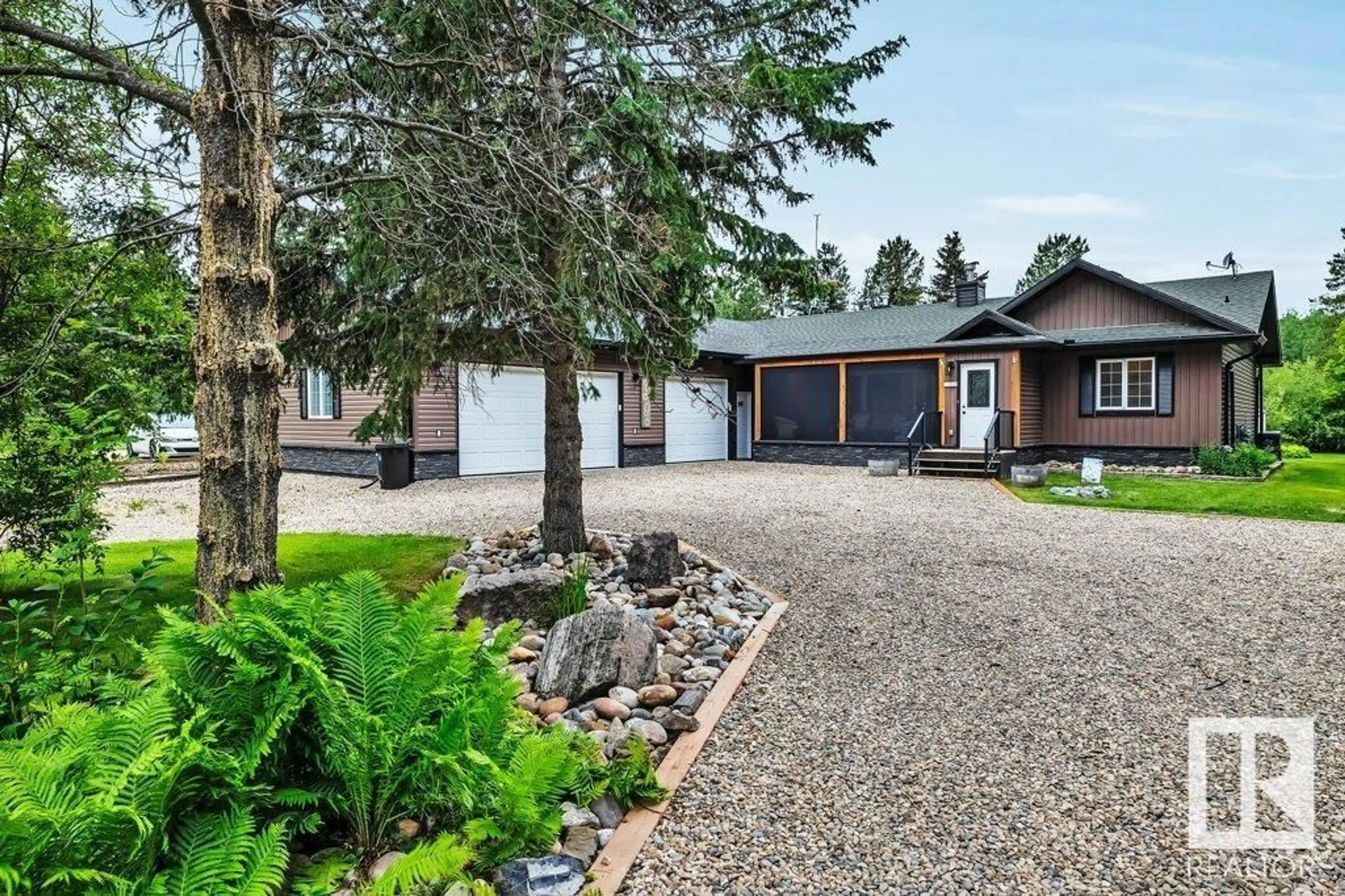 A pic from outside/outdoor area/front of a property/back of a property/a pic from drone, street for 462014 - 156 RNG RD 10, Rural Wetaskiwin County Alberta T0C2V0