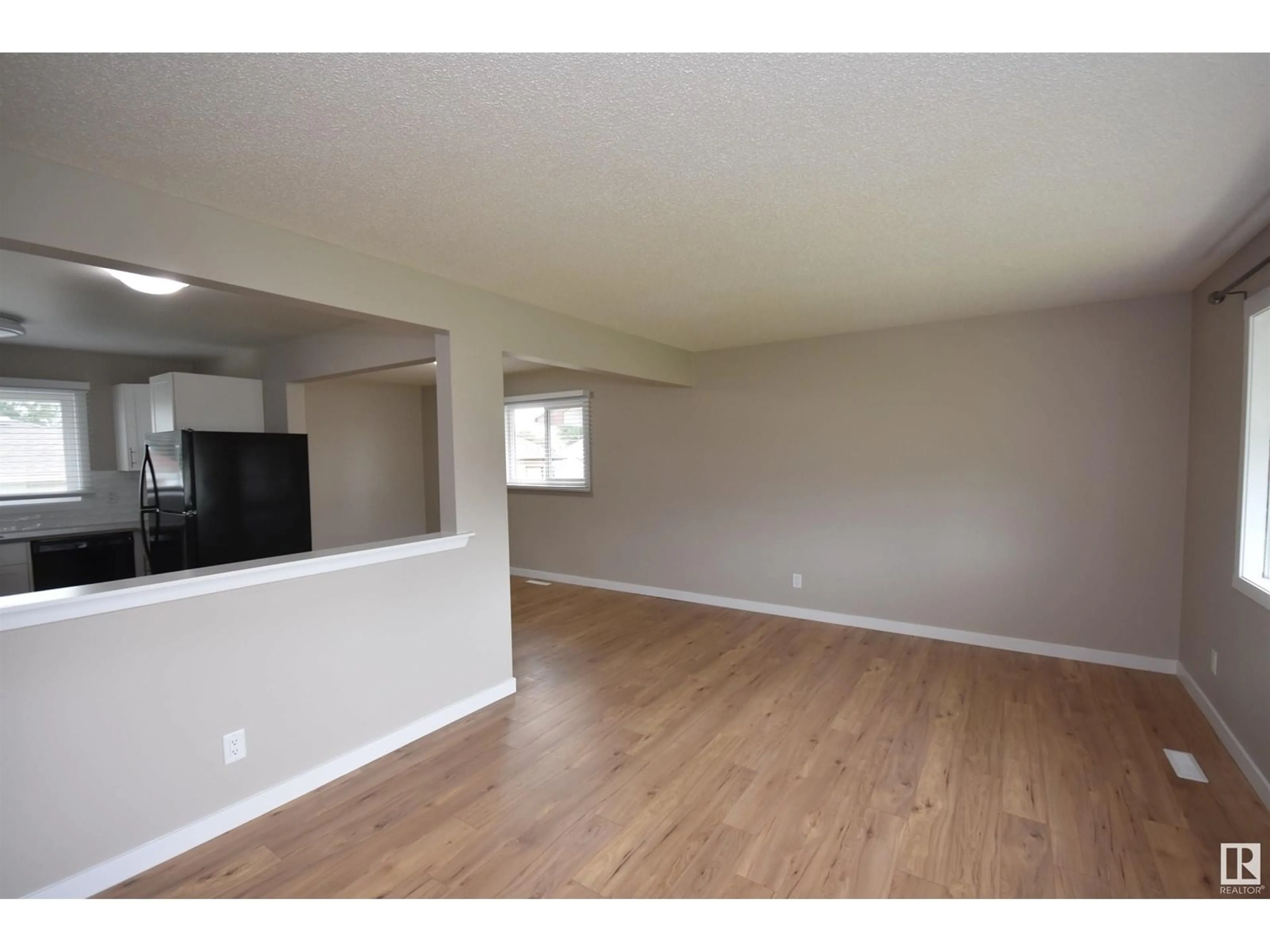 A pic of a room for 13527 70 ST, Edmonton Alberta T5C0K5