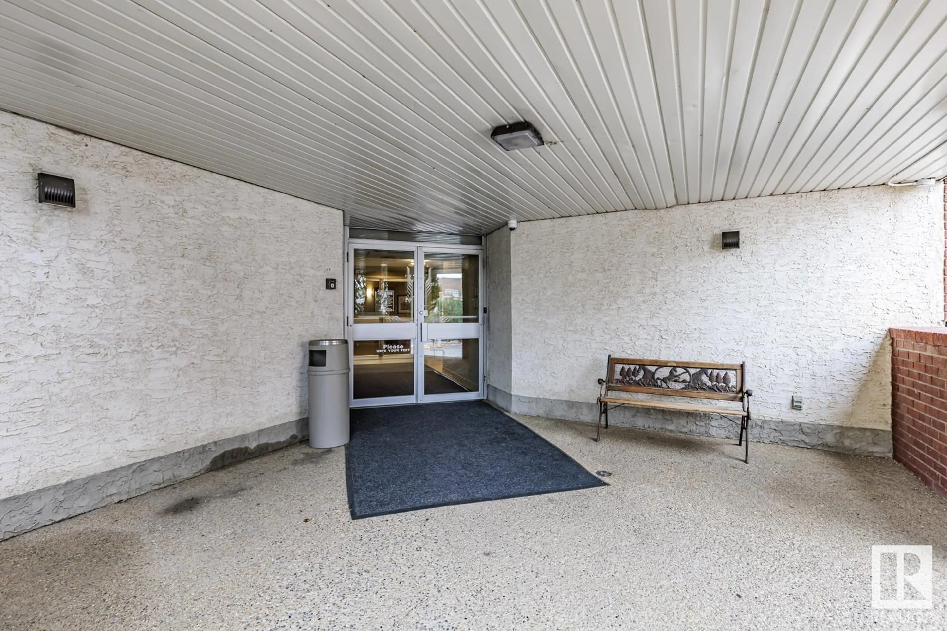 Indoor foyer for 3 - 516 PERRON ST, St. Albert Alberta T8W5Z5
