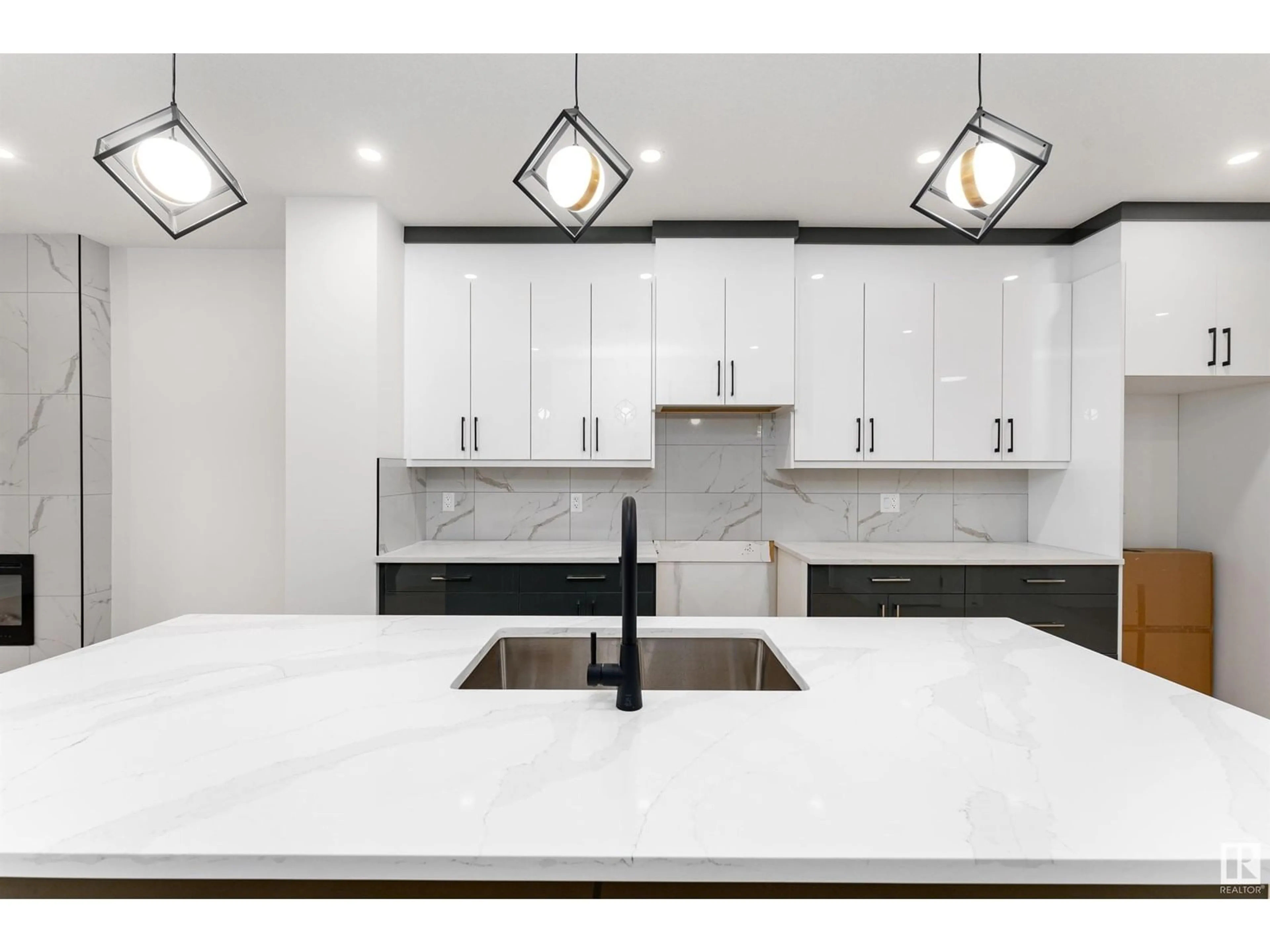 Contemporary kitchen, ceramic/tile floor for 3103 MAGPIE WY, Edmonton Alberta T5S0V3