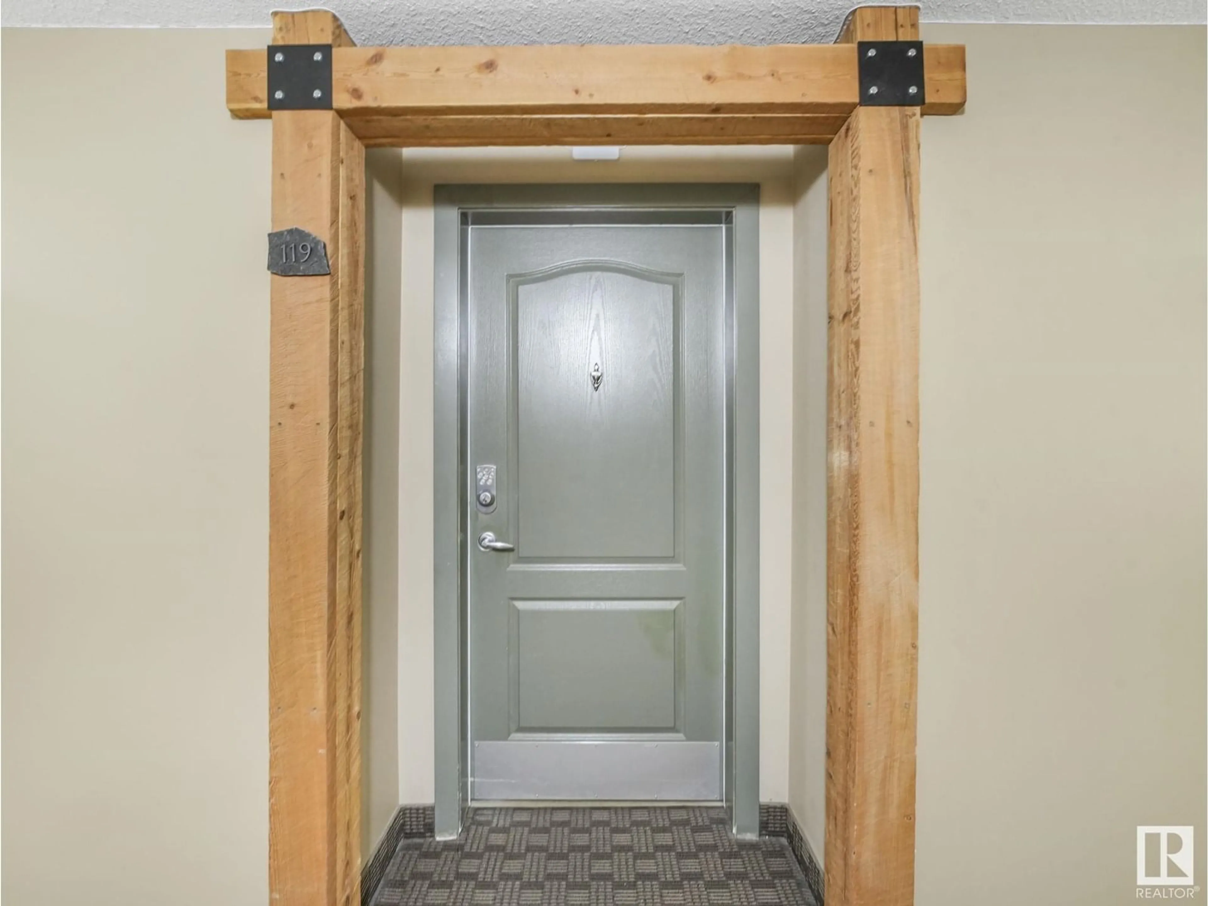 Indoor entryway for 278 - 119 SUDER GREENS DR, Edmonton Alberta T5T6V6