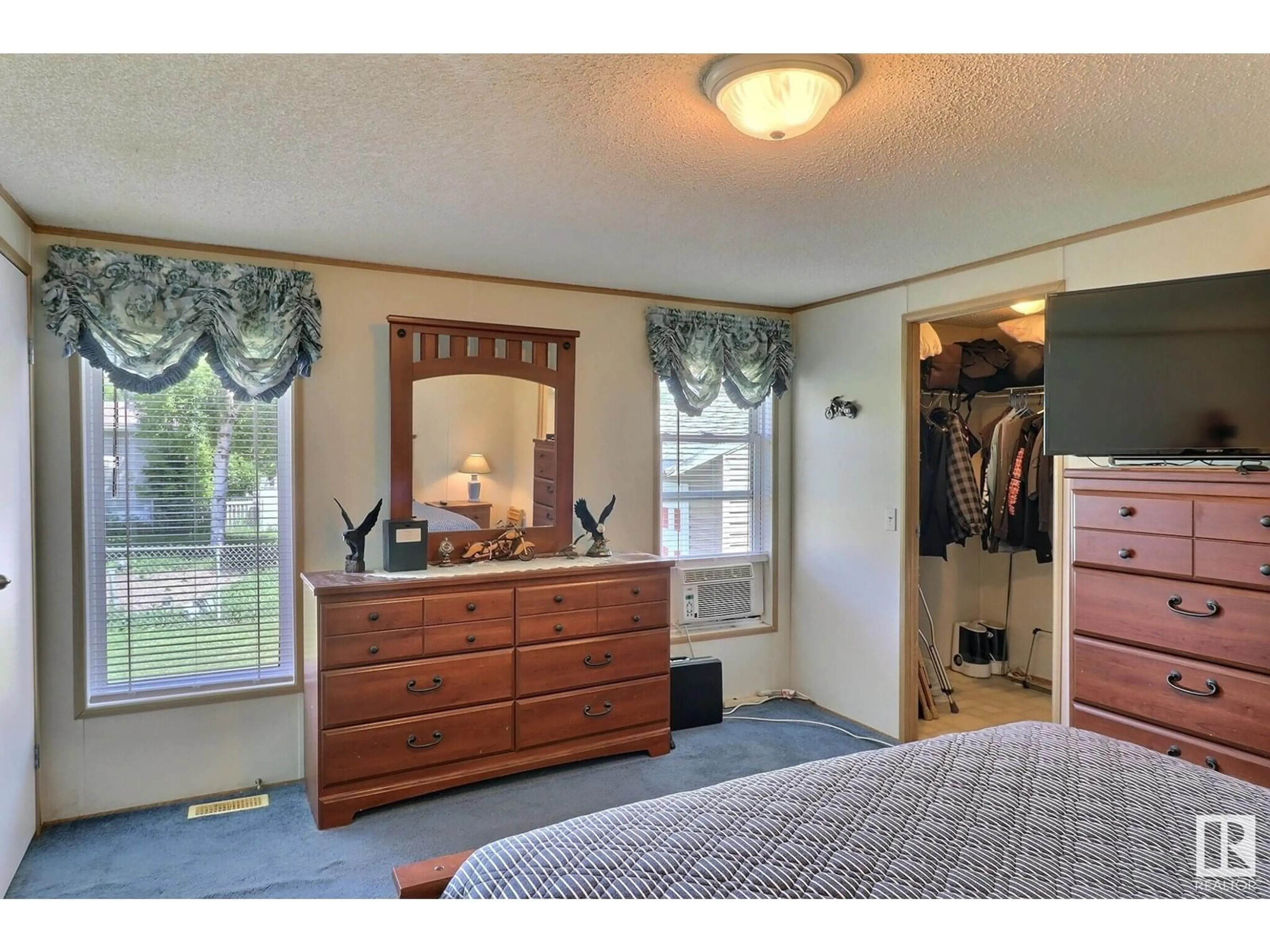 Unknown for 308 EVERGREEN PA, Edmonton Alberta T5Y4M2