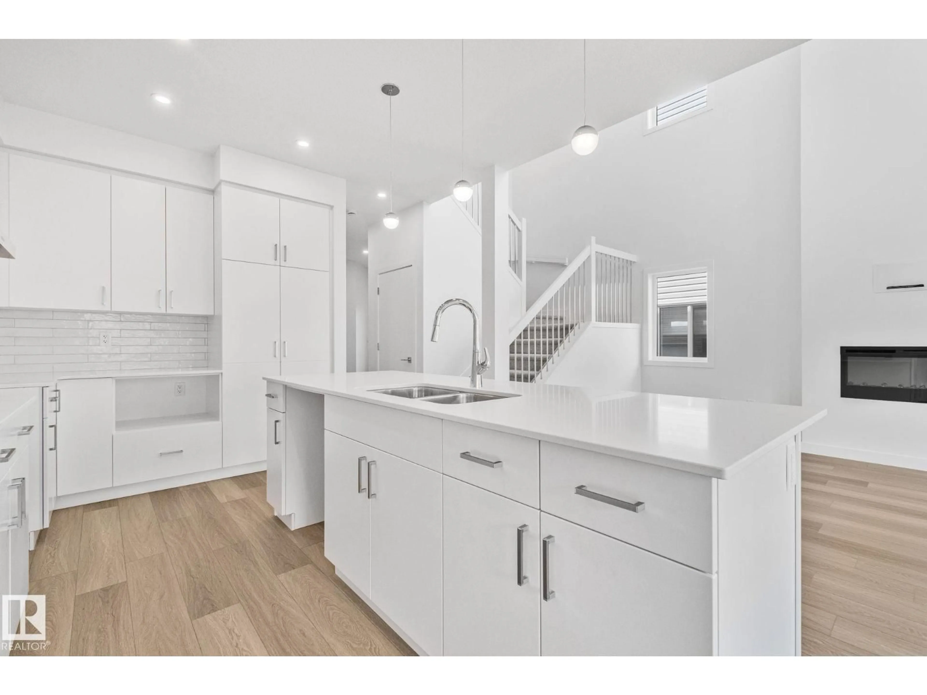 Open concept kitchen, unknown for 102 ROYAL STREET, St. Albert Alberta T8N7X4