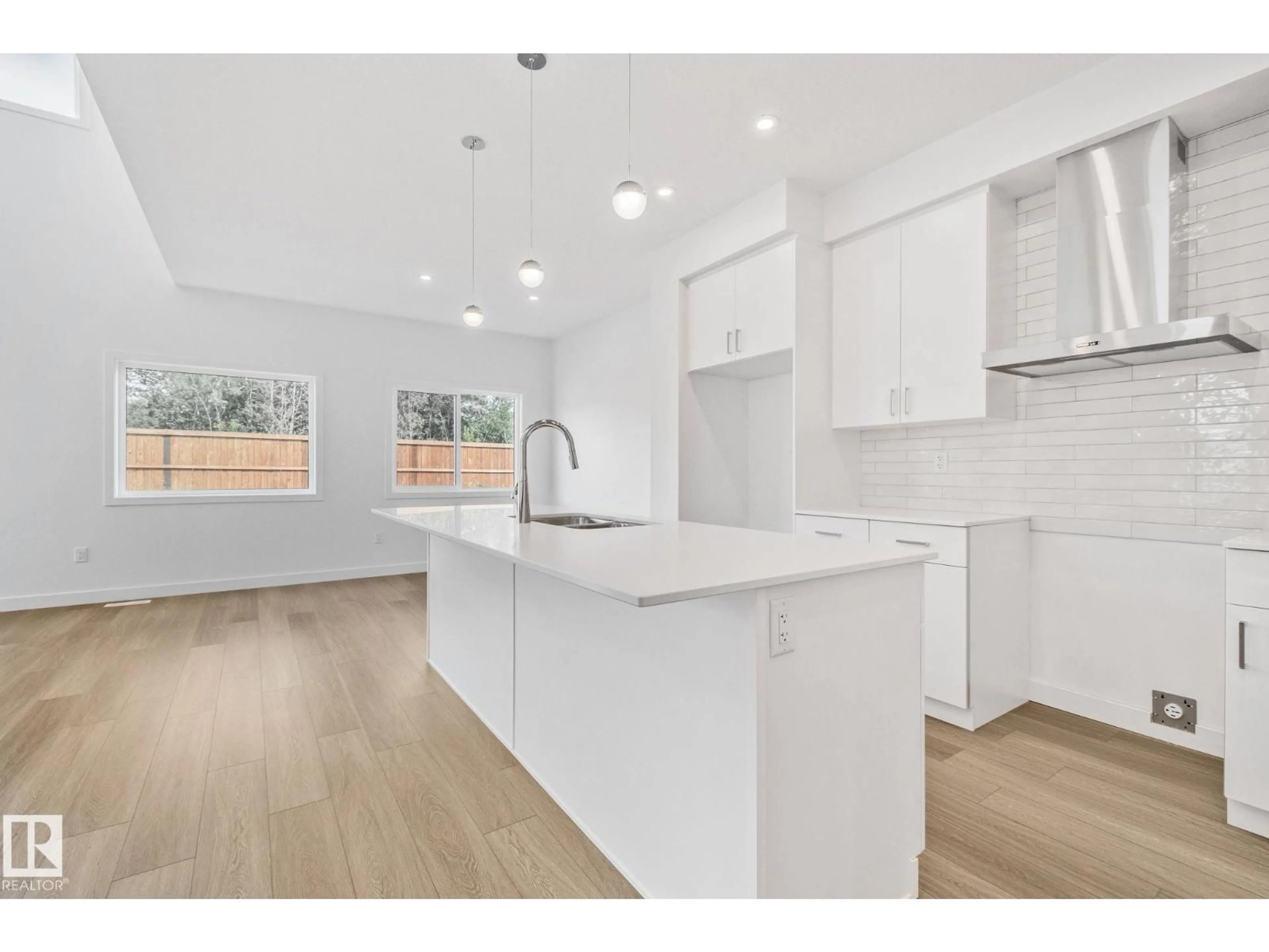 Open concept kitchen, unknown for 102 ROYAL STREET, St. Albert Alberta T8N7X4