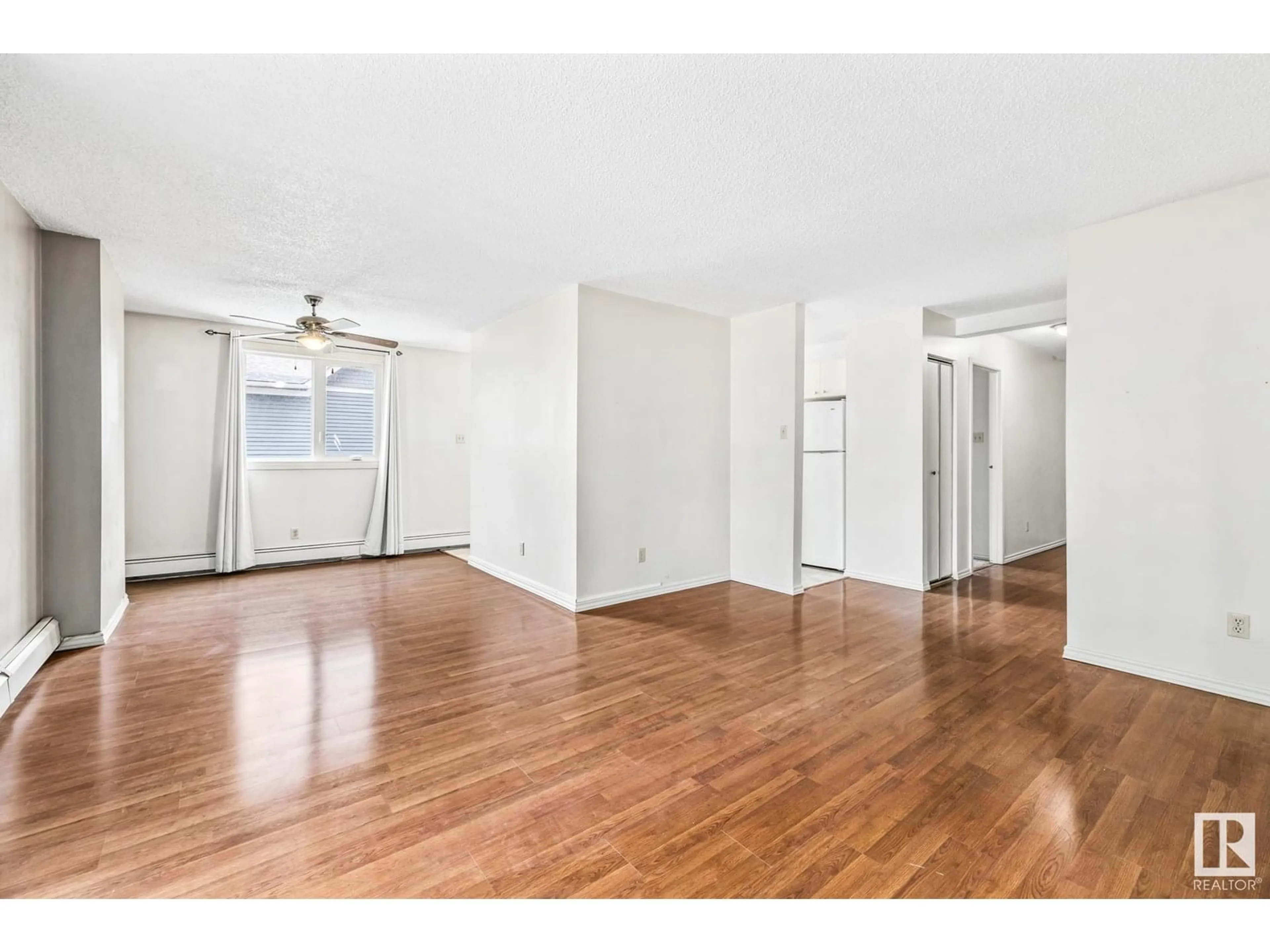 A pic of a room for #202 - 9929 113 ST, Edmonton Alberta T5K2N9