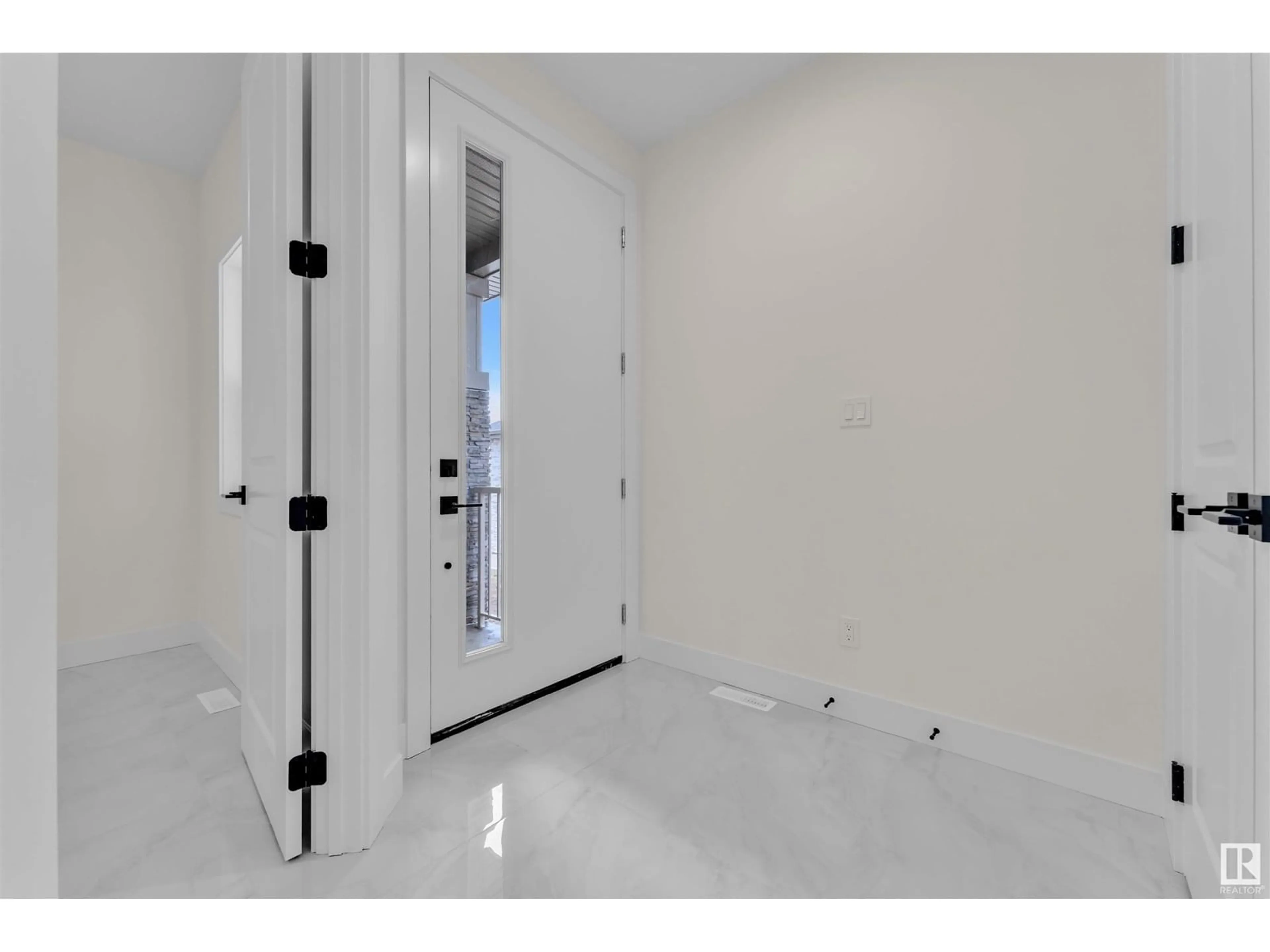 Indoor entryway for 1921 63 AVE, Rural Leduc County Alberta T4X3C9