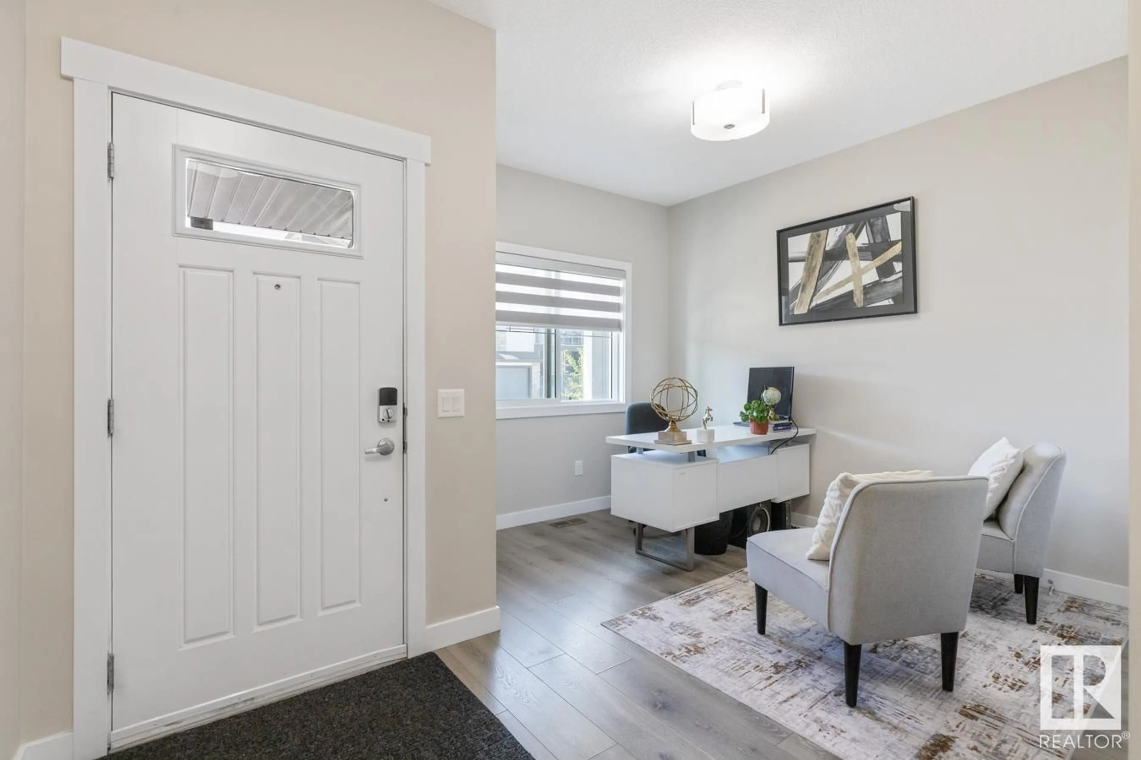 Indoor entryway for 19636 26 AV, Edmonton Alberta T6M0X4