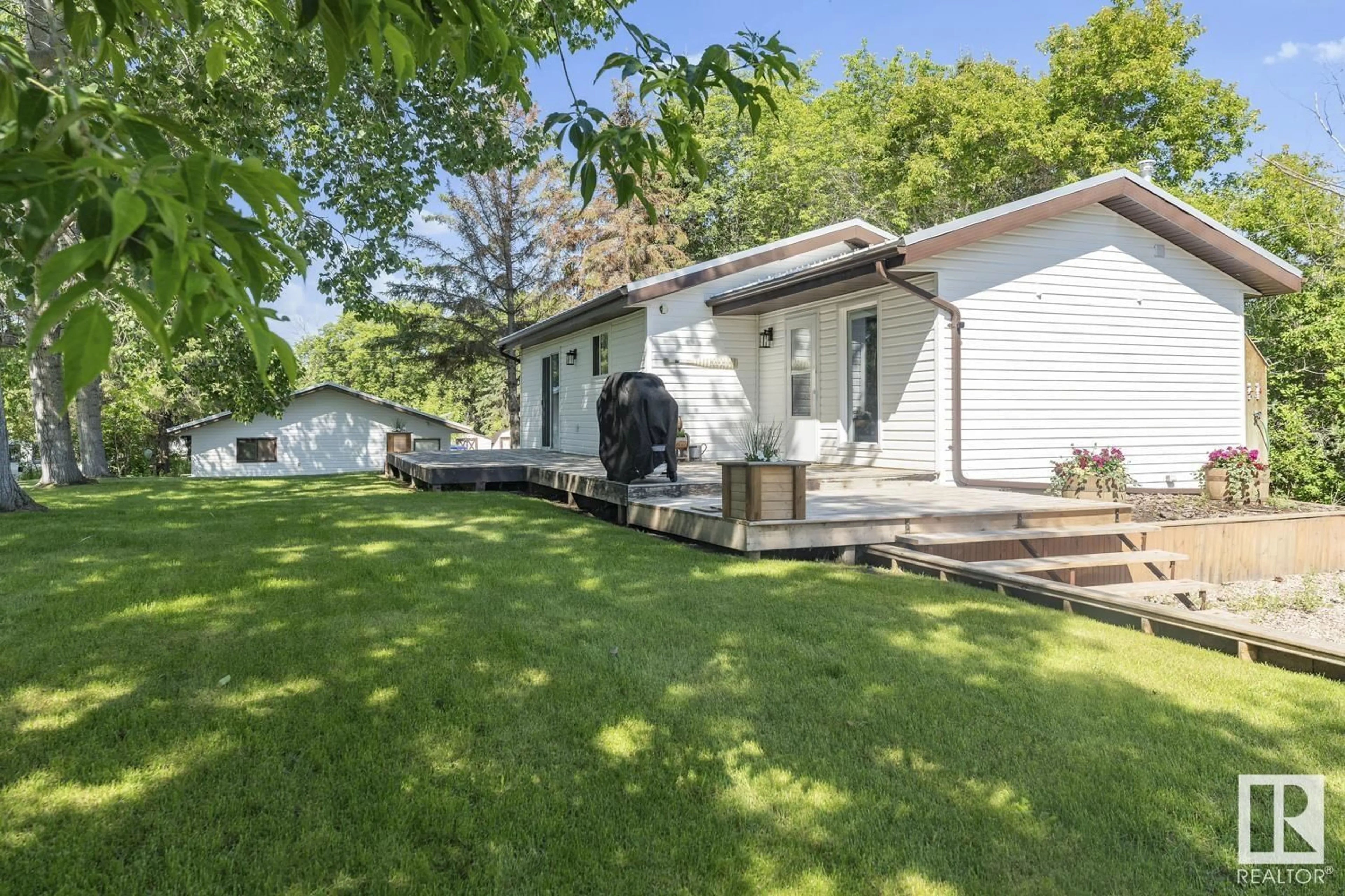 Patio, unknown for 61314 - 302 RGE RD 463, Rural Bonnyville M.D. Alberta T9N2J6