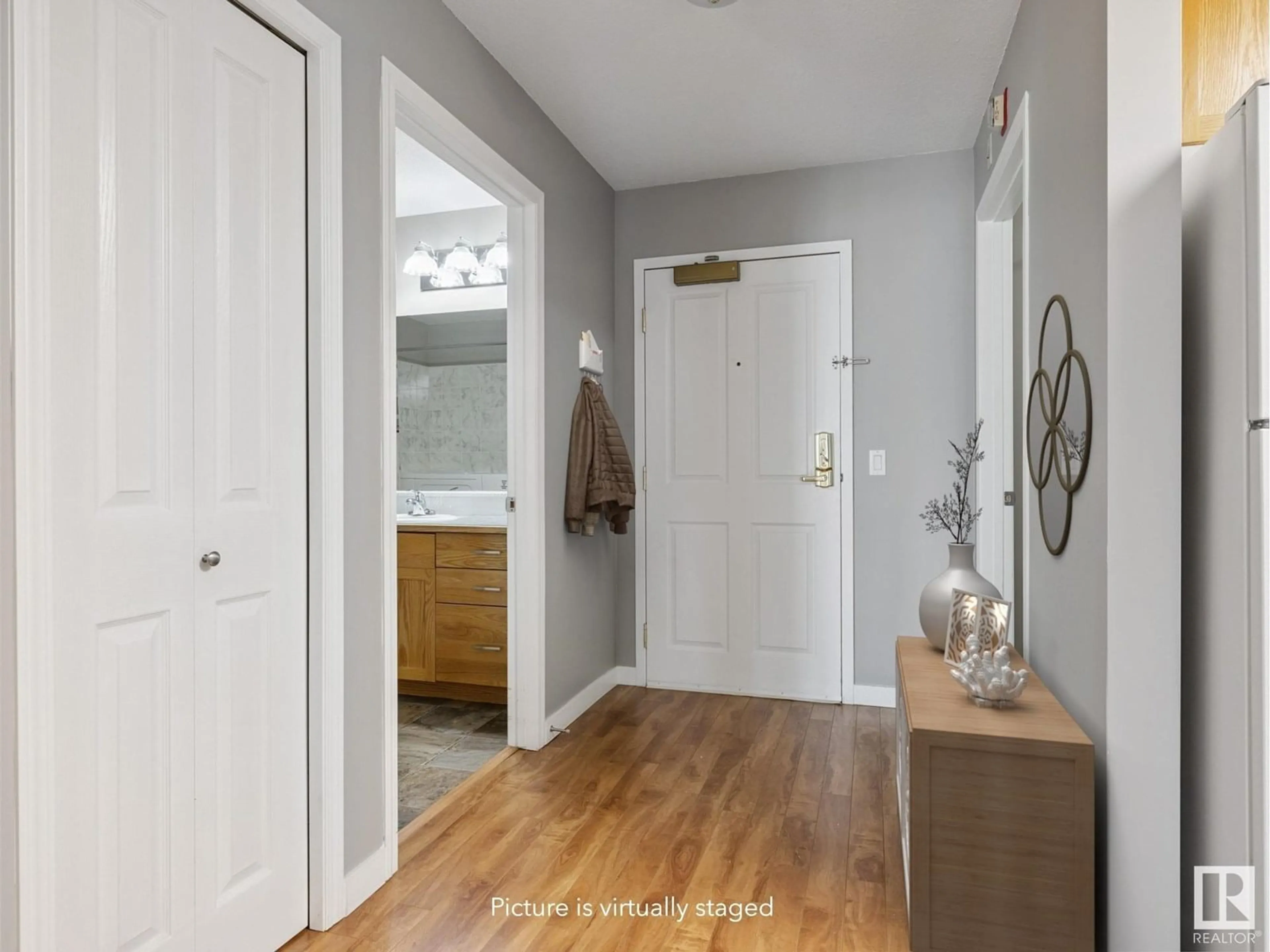 Indoor entryway for 78 - 303 MCKENNEY AV, St. Albert Alberta T8N1L9