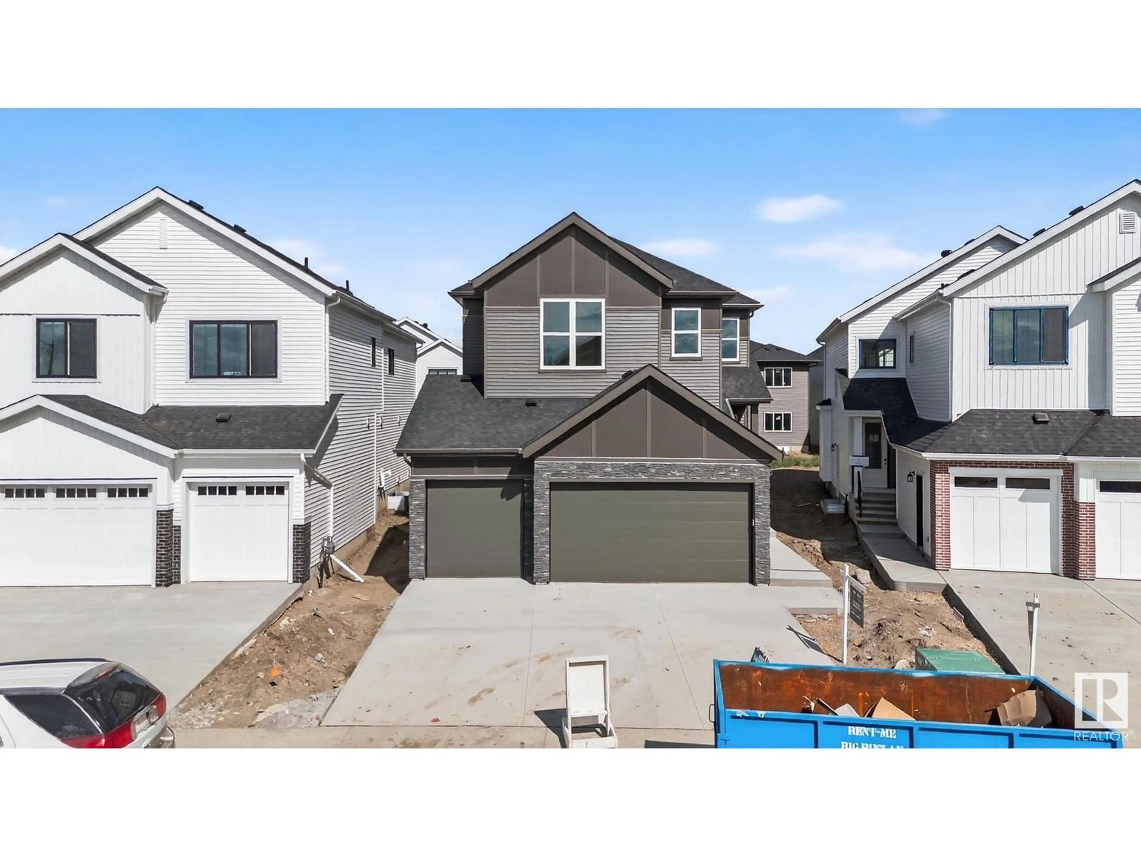 A pic from outside/outdoor area/front of a property/back of a property/a pic from drone, street for 17119 3 ST, Edmonton Alberta T5Y4G8