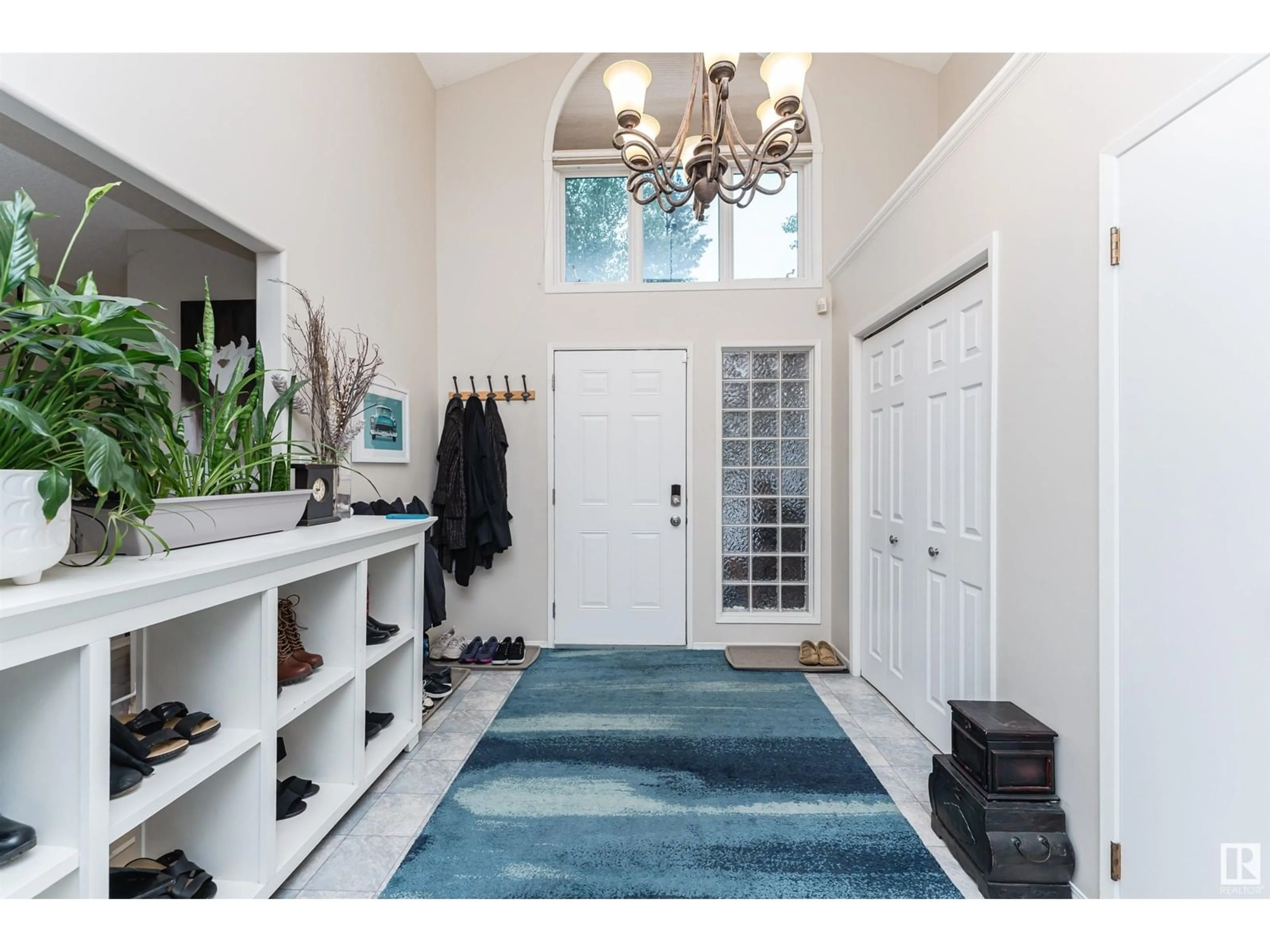 Indoor entryway for 53 STURGEON RD, St. Albert Alberta T8N0E8