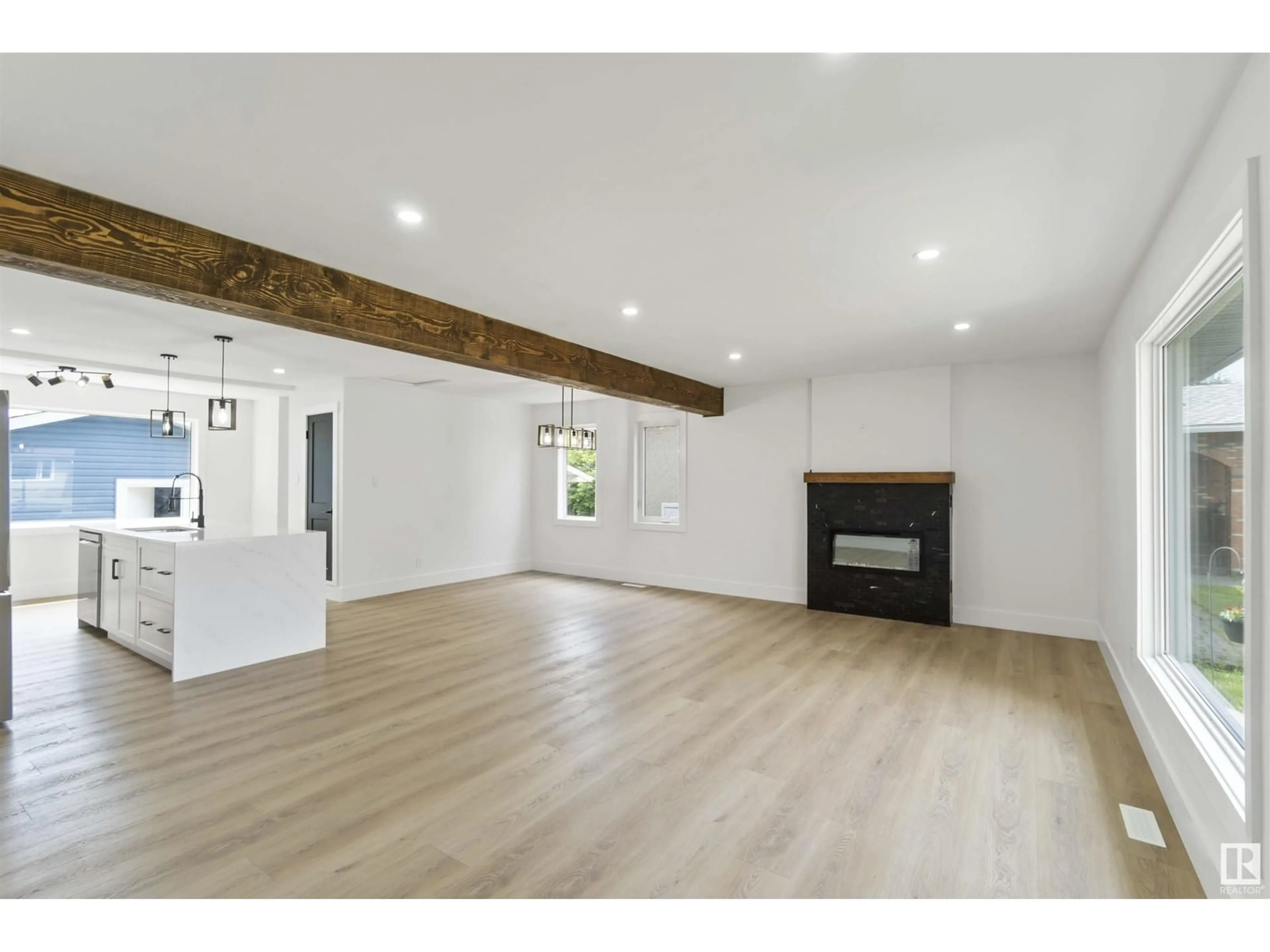 A pic of a room for 6719 95 AV, Edmonton Alberta T6B1A6