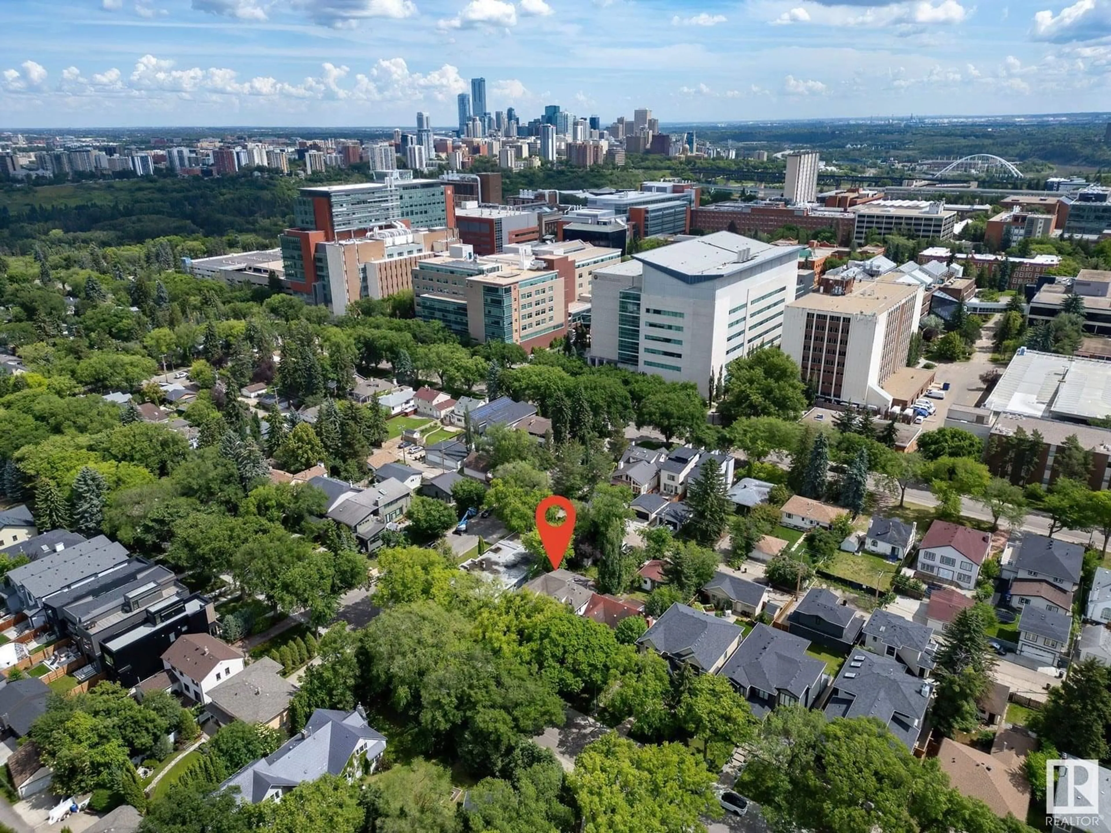 A pic from outside/outdoor area/front of a property/back of a property/a pic from drone, city buildings view from balcony for 8935 117 ST, Edmonton Alberta T6G1R8