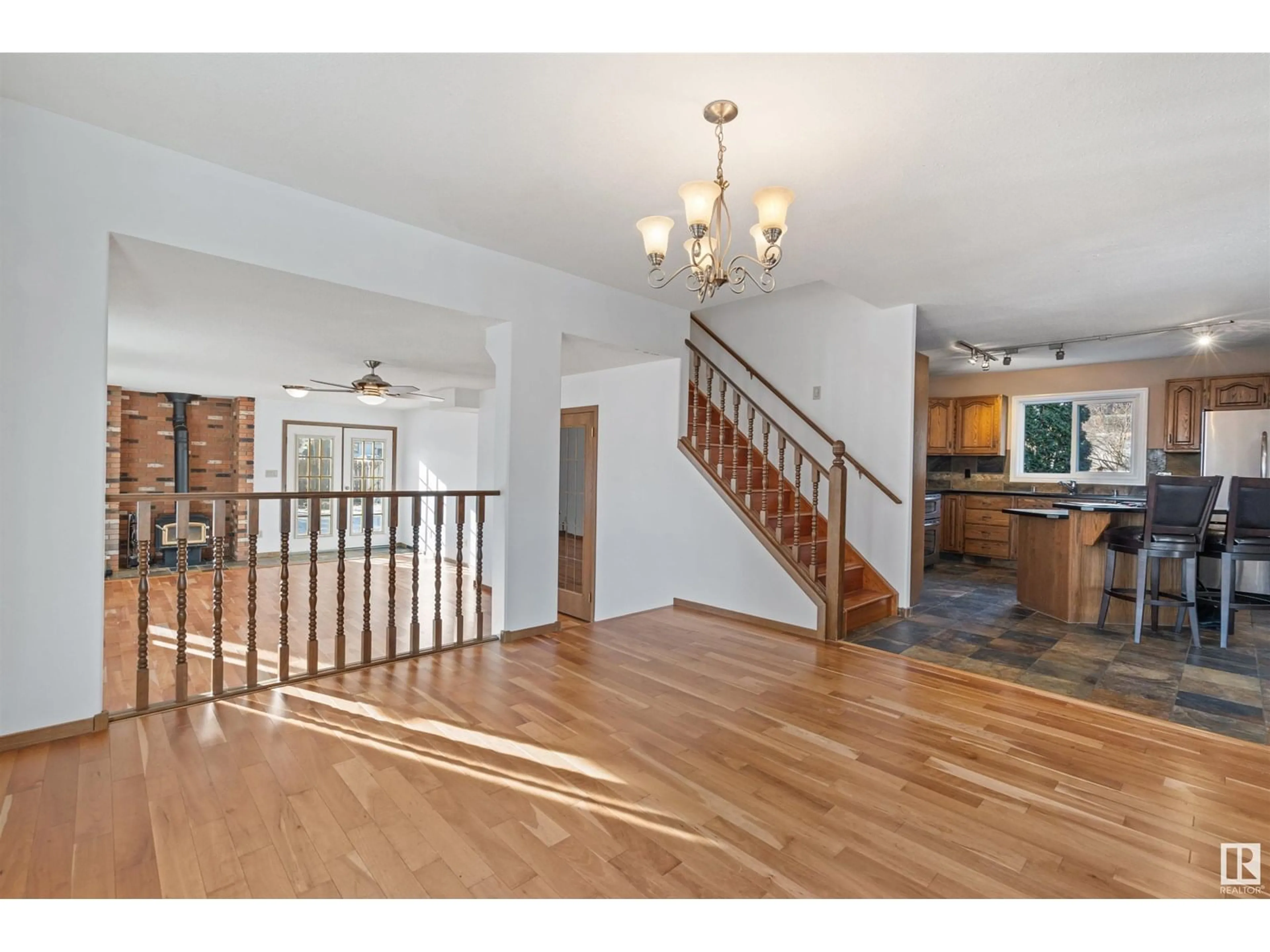 Indoor foyer for 607 12 ST, Cold Lake Alberta T9M1B1