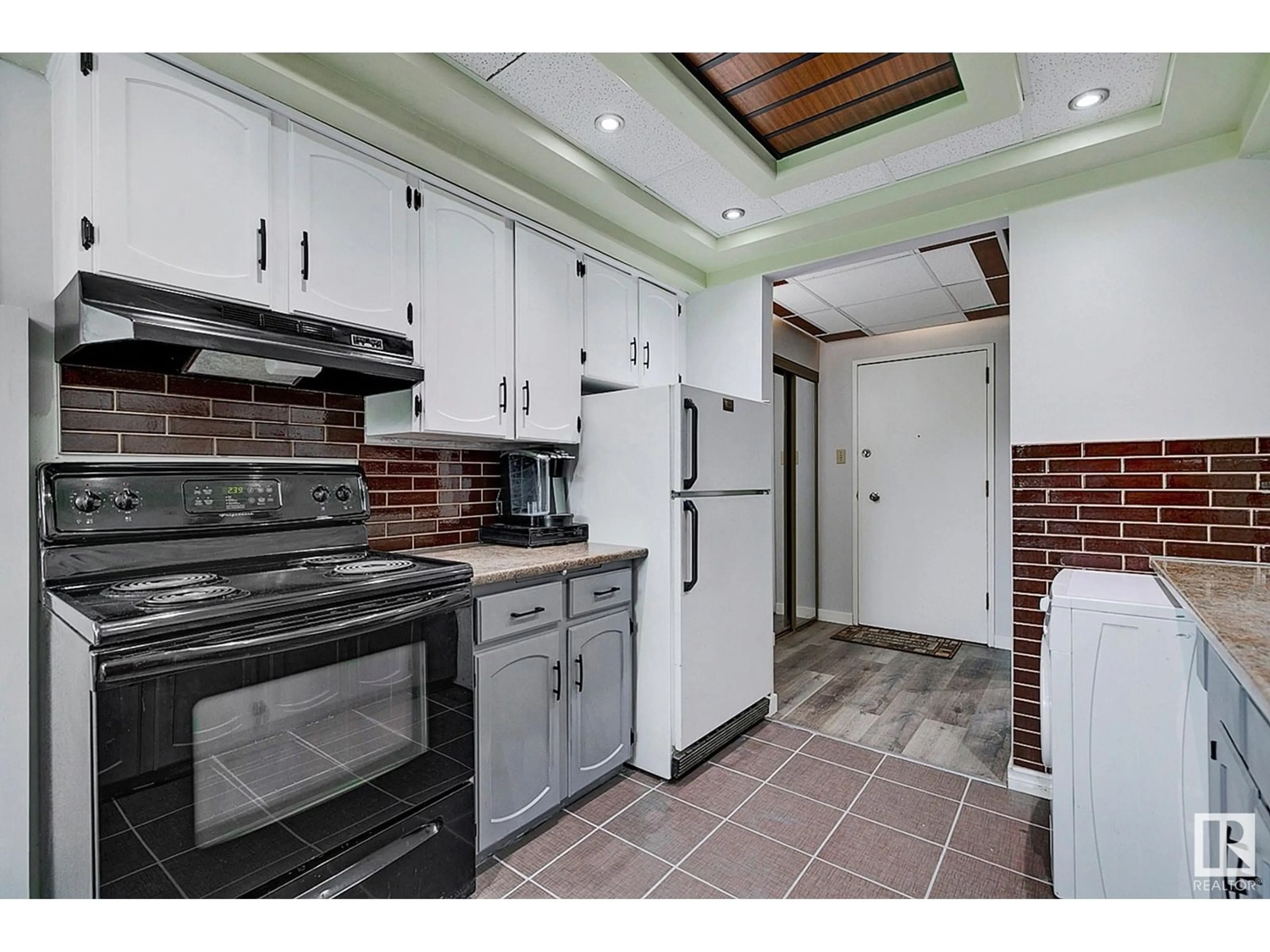 Standard kitchen, ceramic/tile floor for #204 - 7825 159 ST, Edmonton Alberta T5R2E1