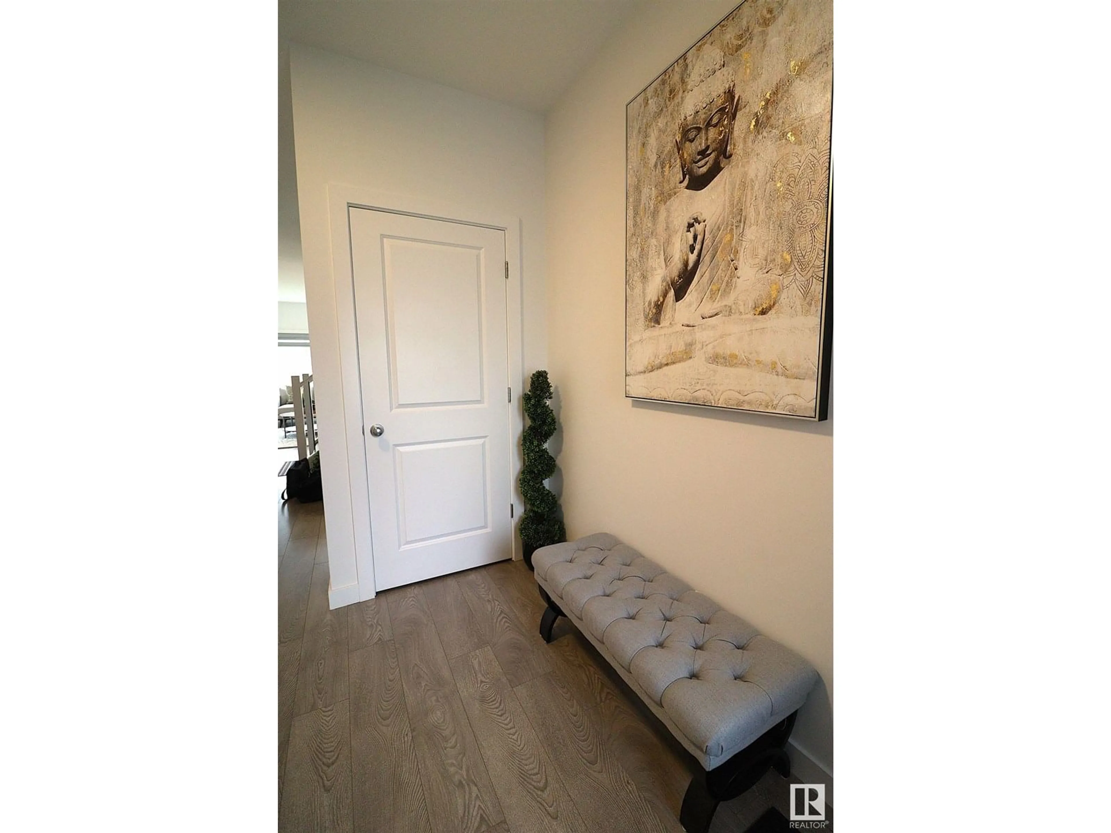 Indoor entryway for 2888 COUGHLAN GREEN, Edmonton Alberta T6W4B2