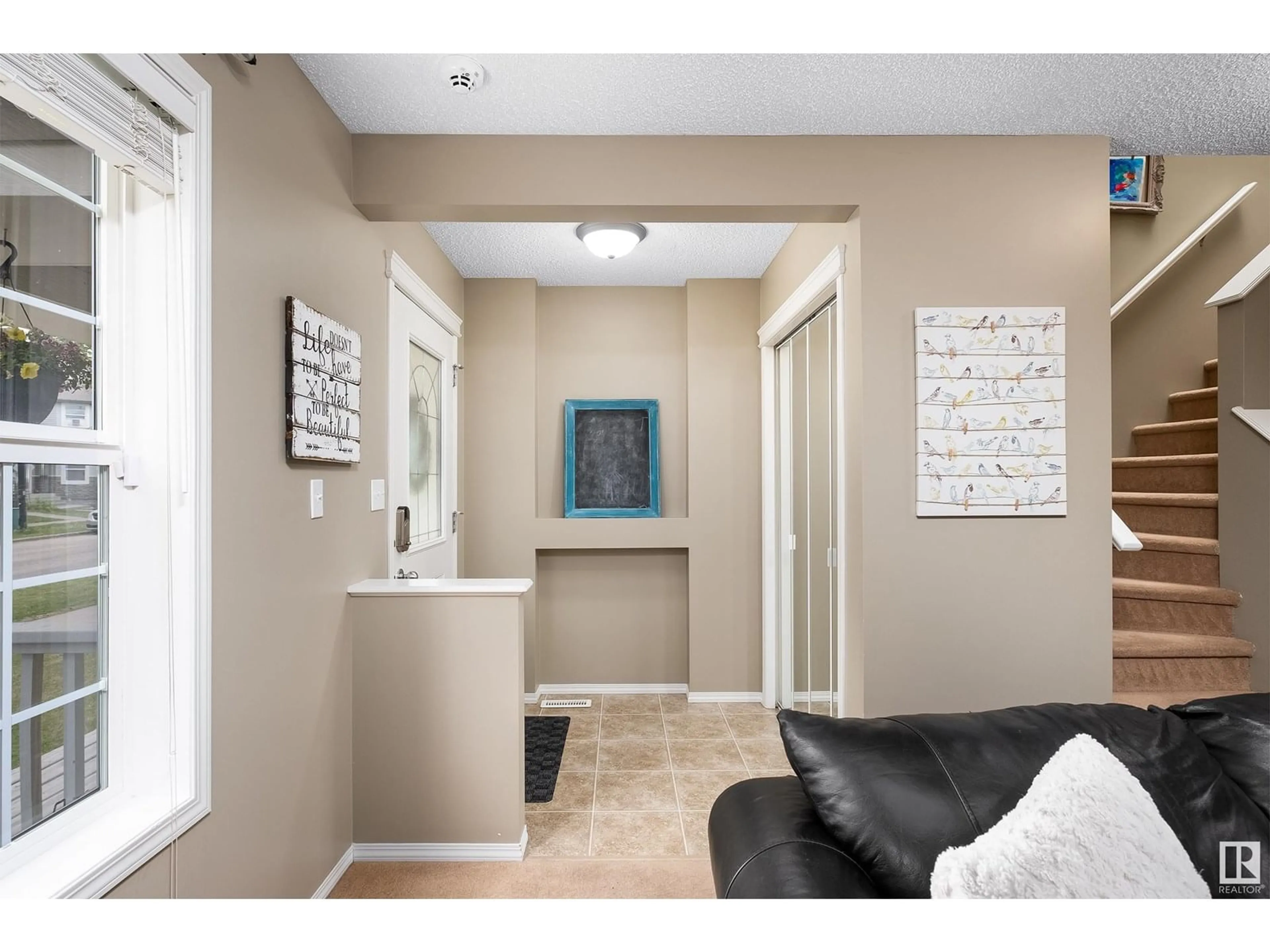 Indoor entryway for 4 SUMMERLAND WY, Sherwood Park Alberta T8H2P2