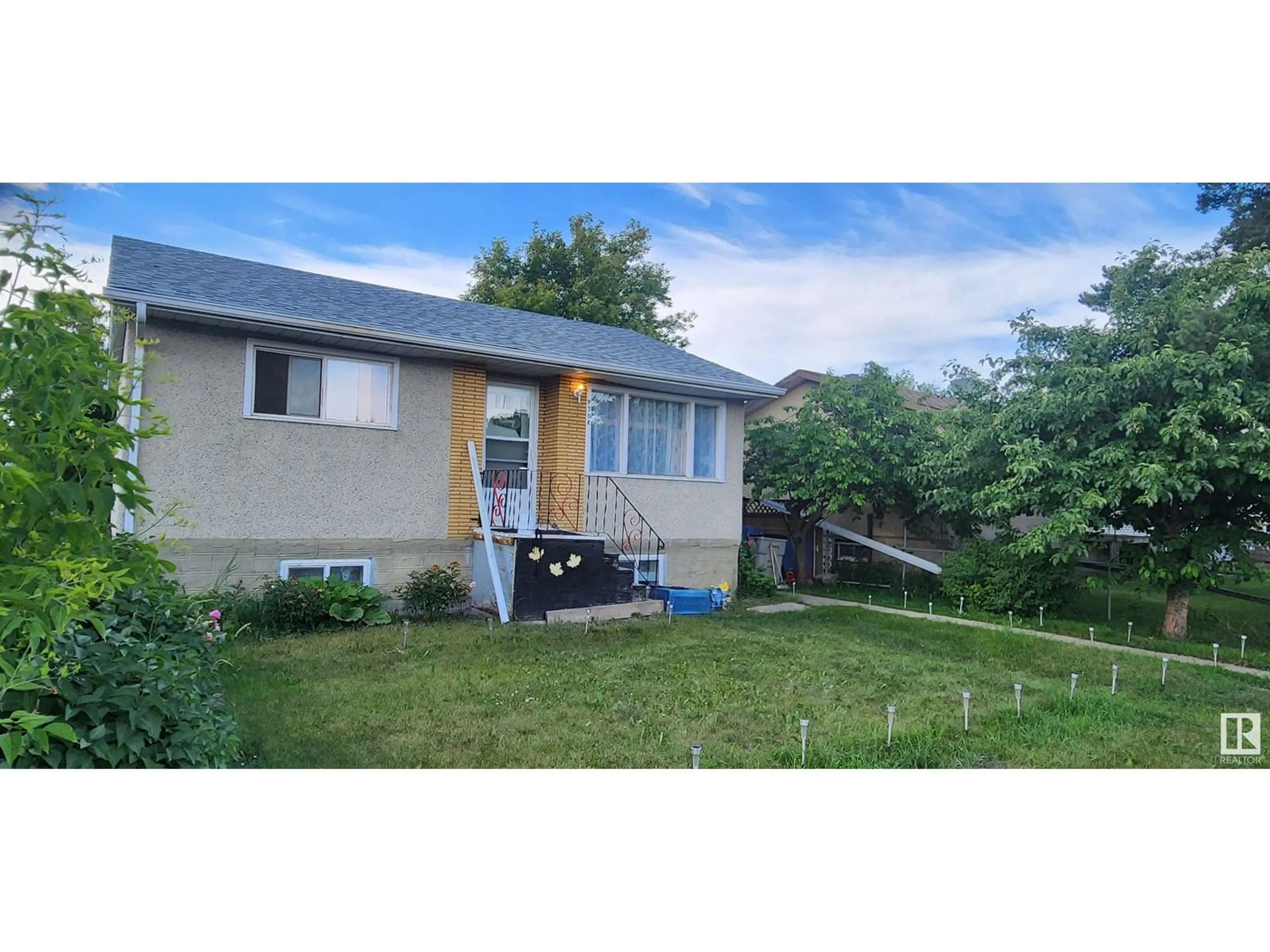 A pic from outside/outdoor area/front of a property/back of a property/a pic from drone, unknown for 9708 107 ST, Westlock Alberta T7P1R5