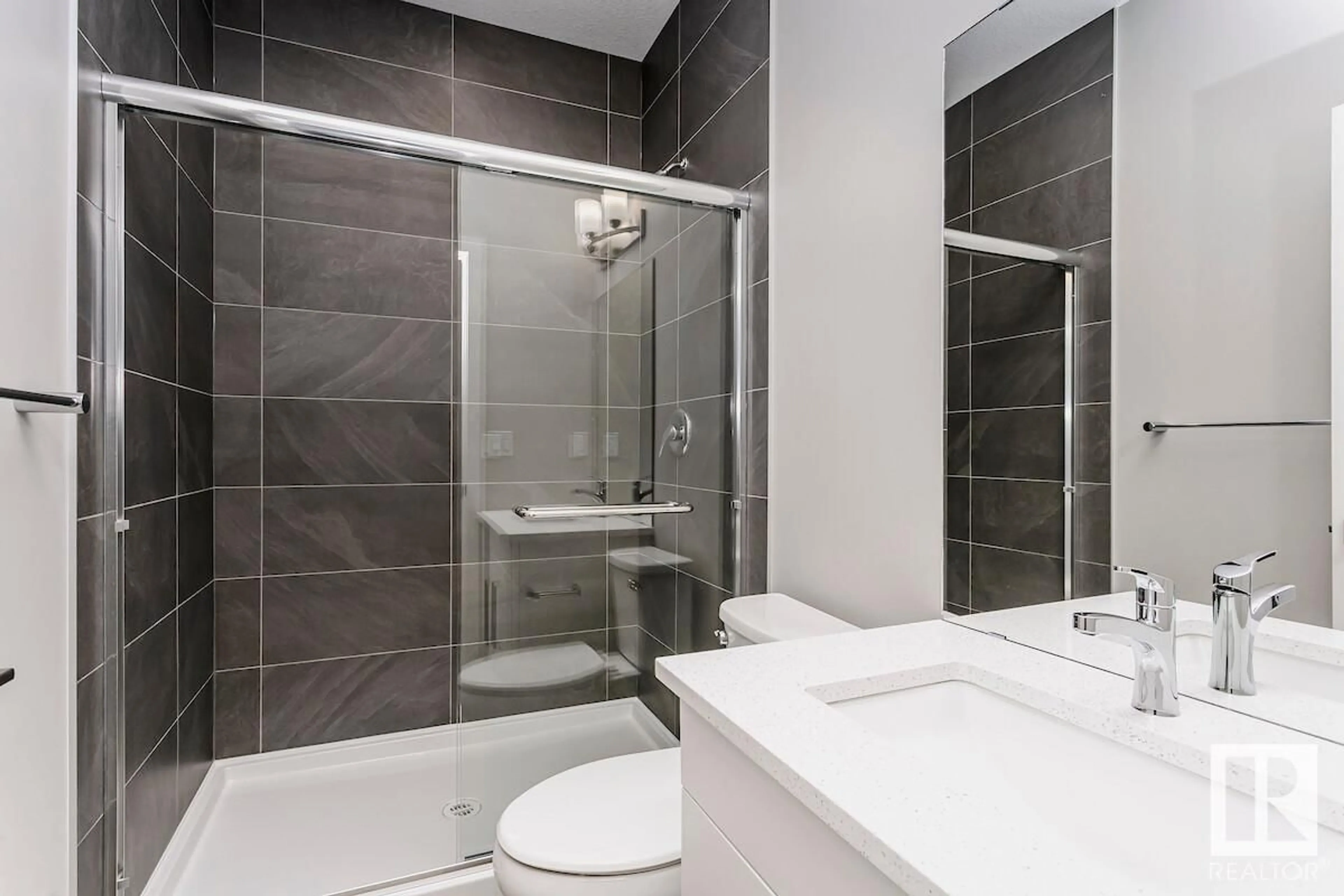 Standard bathroom, ceramic/tile floor for 7207 182 AV, Edmonton Alberta T5Z0J1
